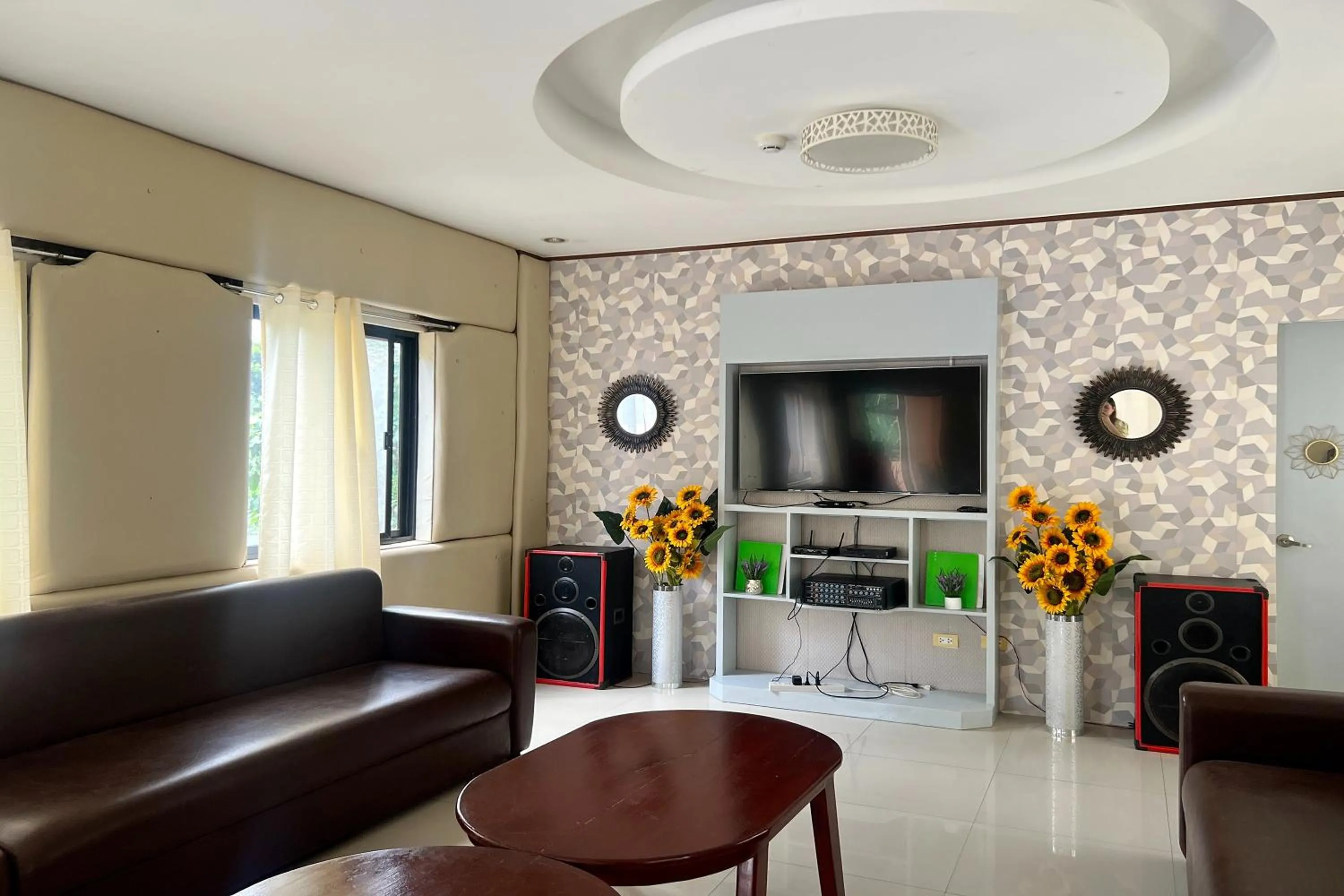 Area and facilities in Dinah's Tourist Inn Puerto Princesa