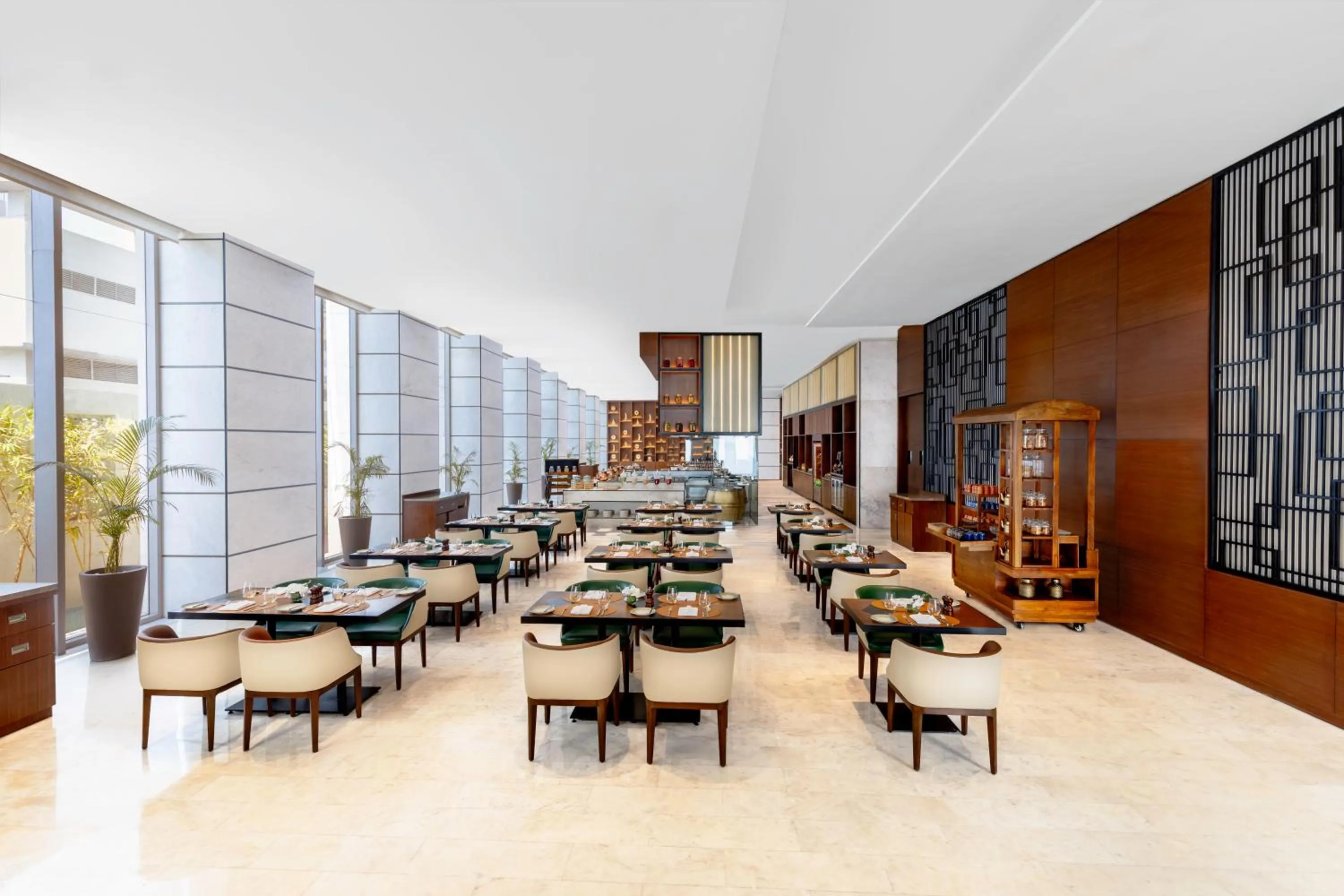 Restaurant/places to eat in Novotel Jaipur Convention Centre