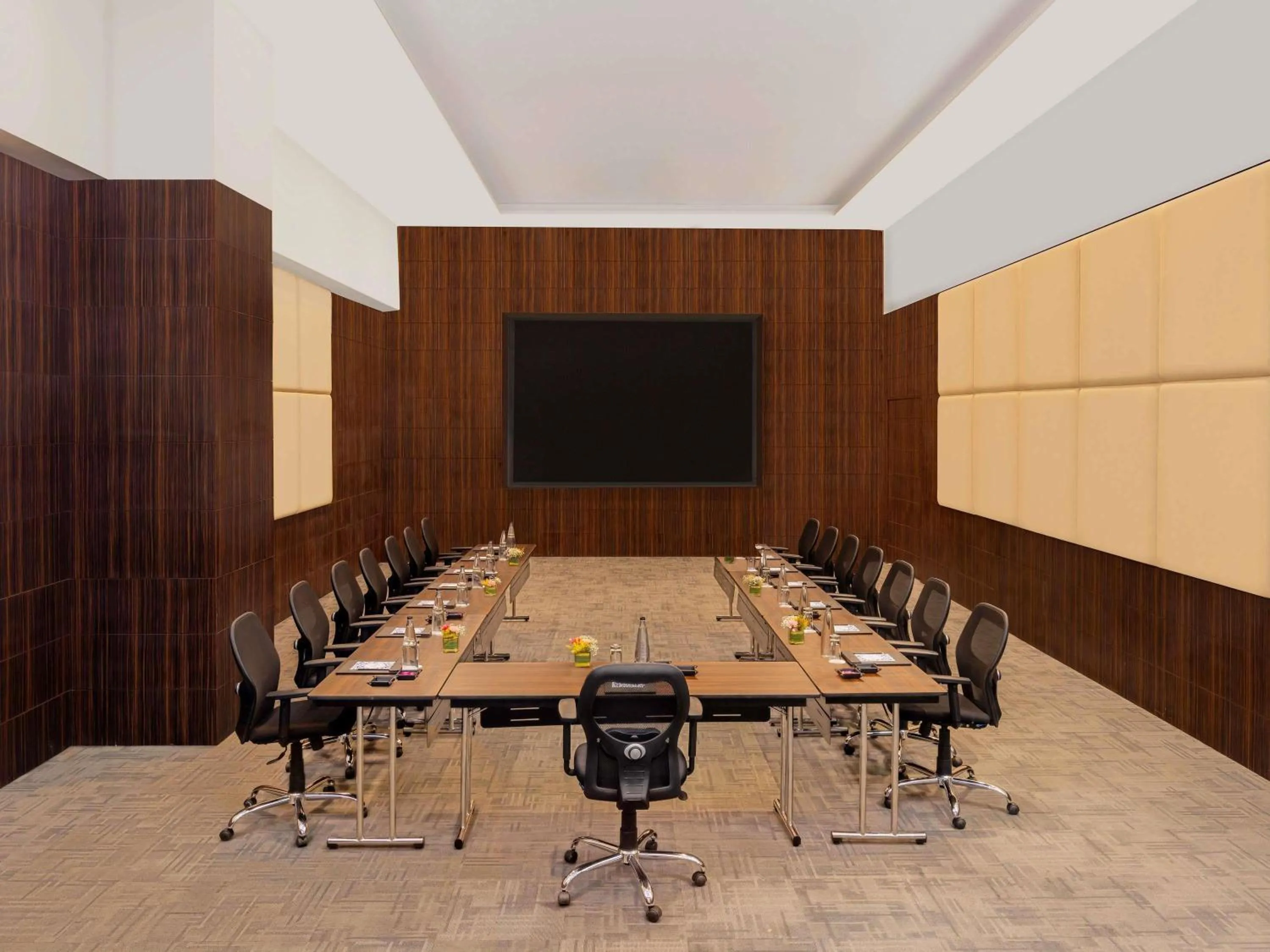 Meeting/conference room in Novotel Jaipur Convention Centre