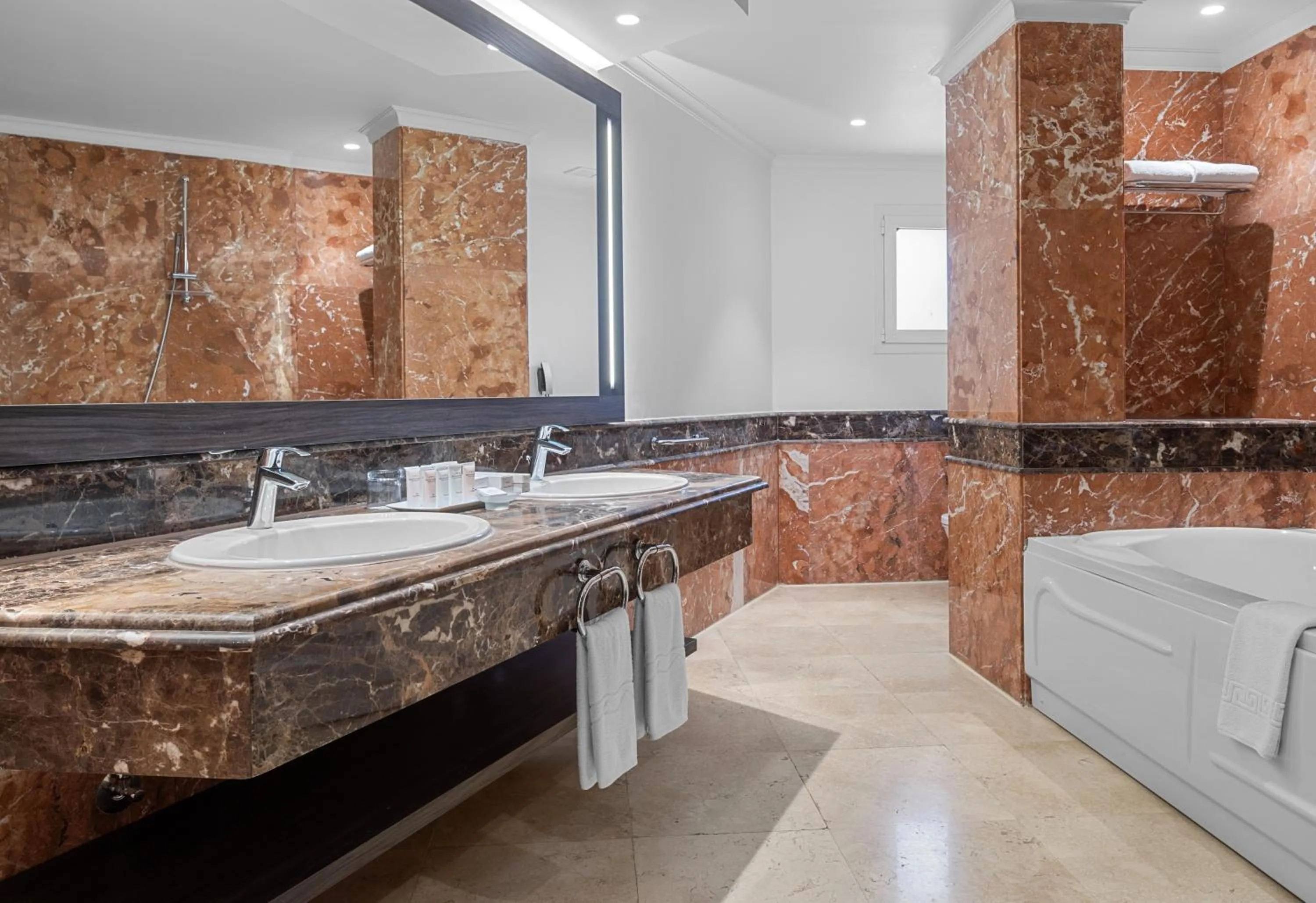 Bathroom in Pickalbatros Golf Luxury Suites - All Inclusive