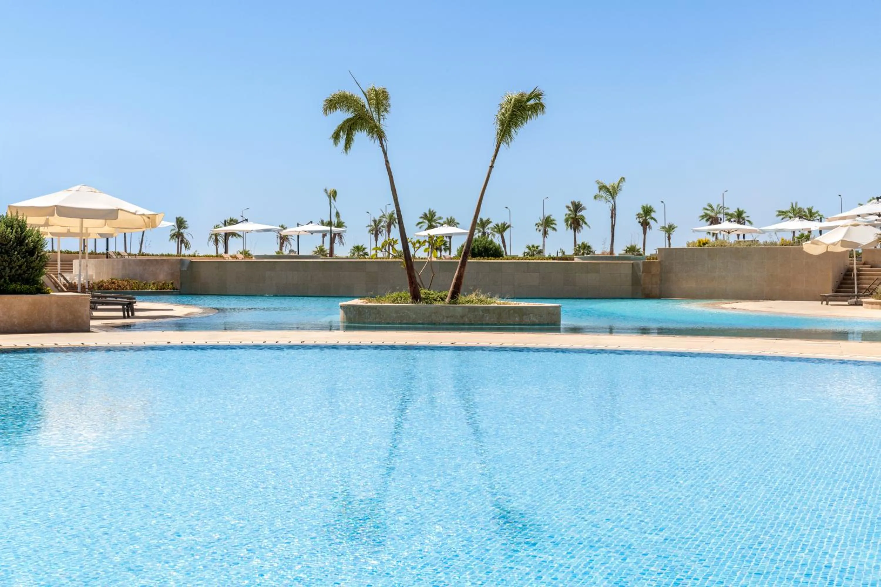 Swimming pool in Pickalbatros Golf Luxury Suites - All Inclusive