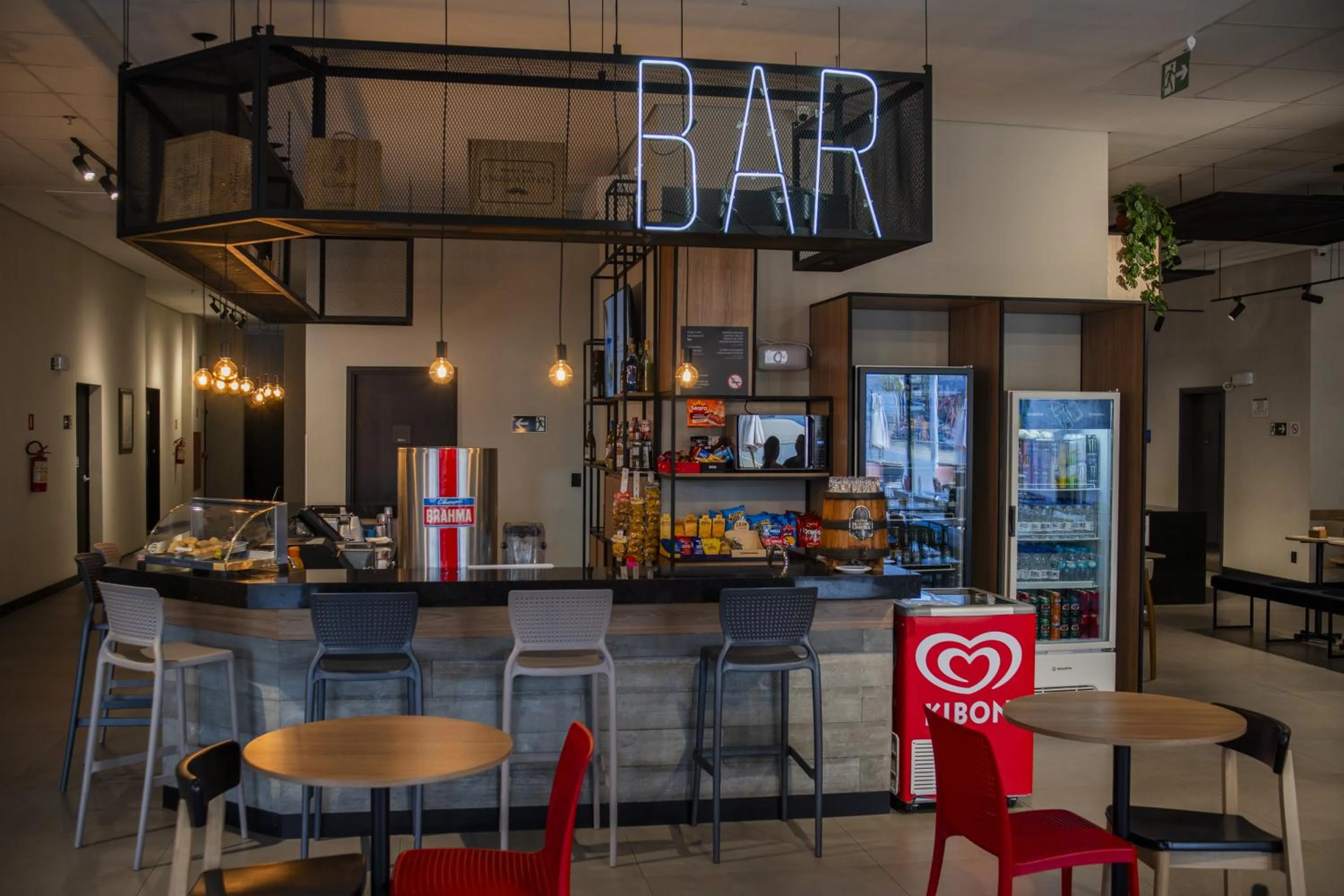 Lounge or bar in ibis Barra do Garças