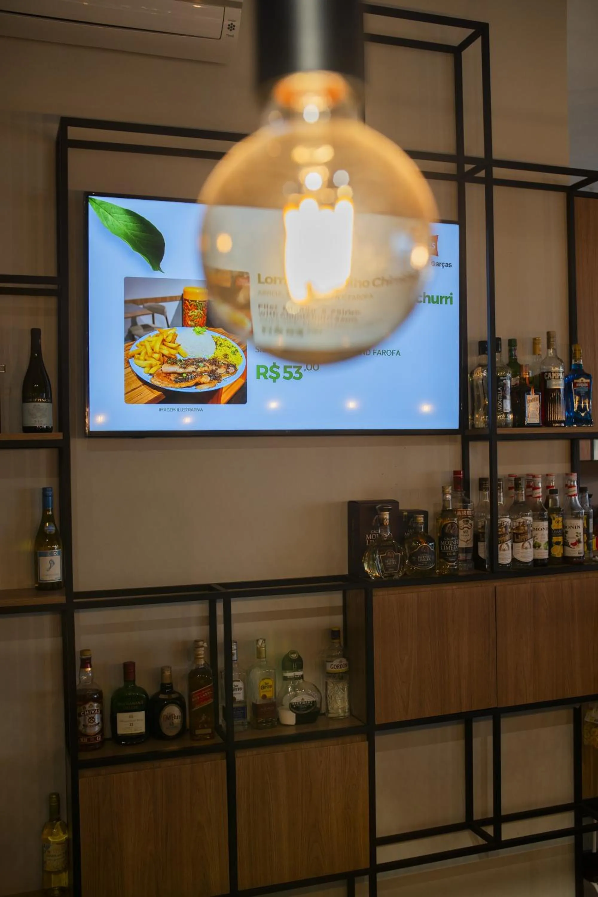 Lounge or bar in ibis Barra do Garças