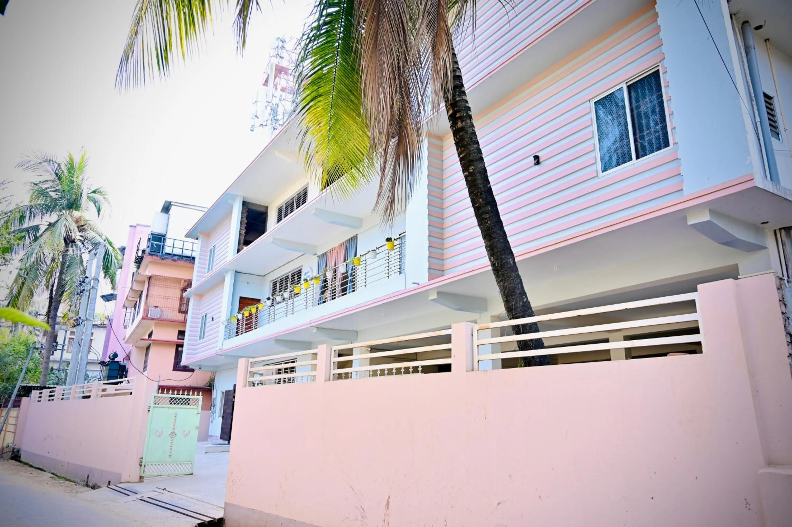 Property building in Queen's Residency