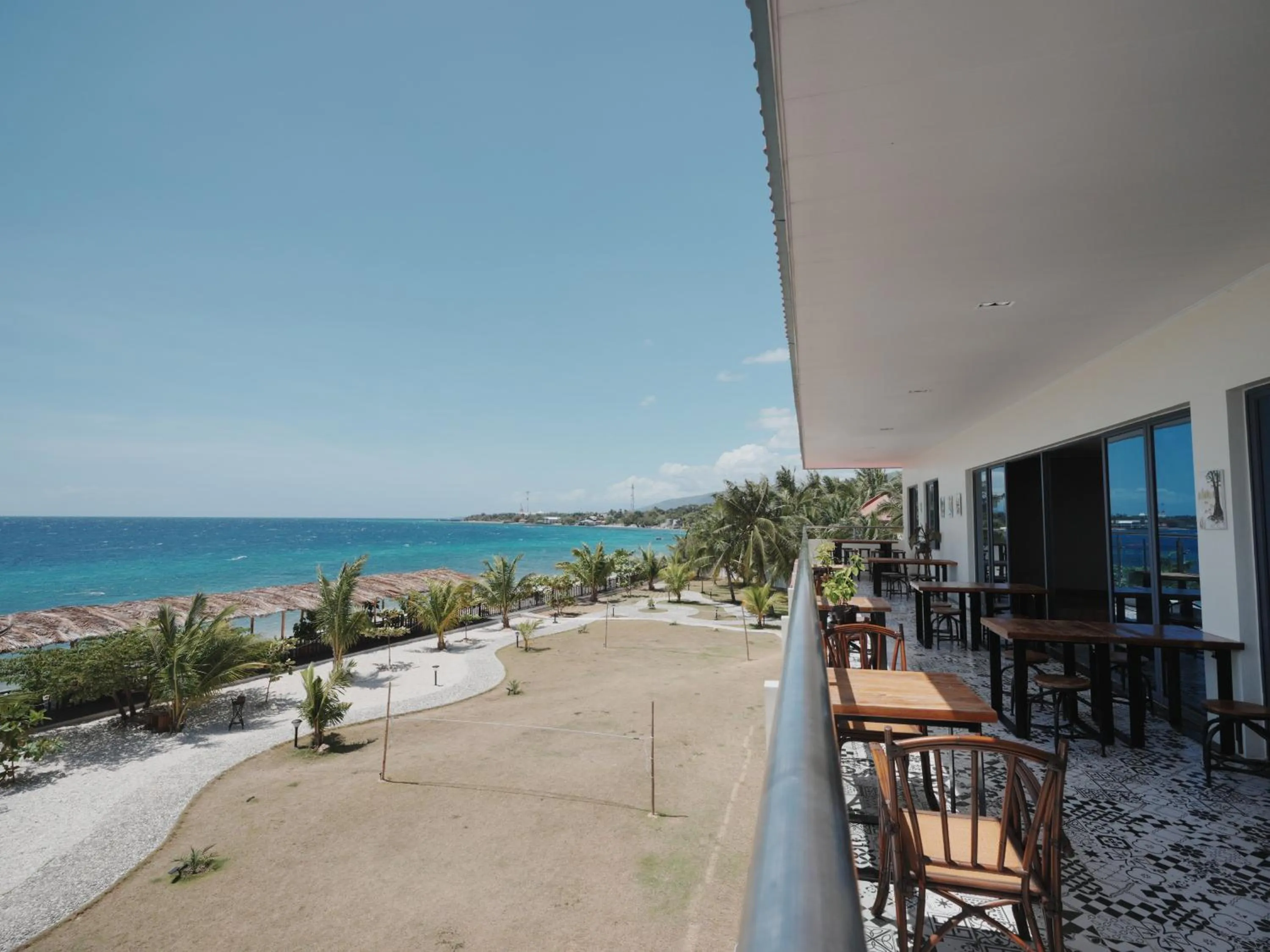 Restaurant/places to eat in W Golf Resort