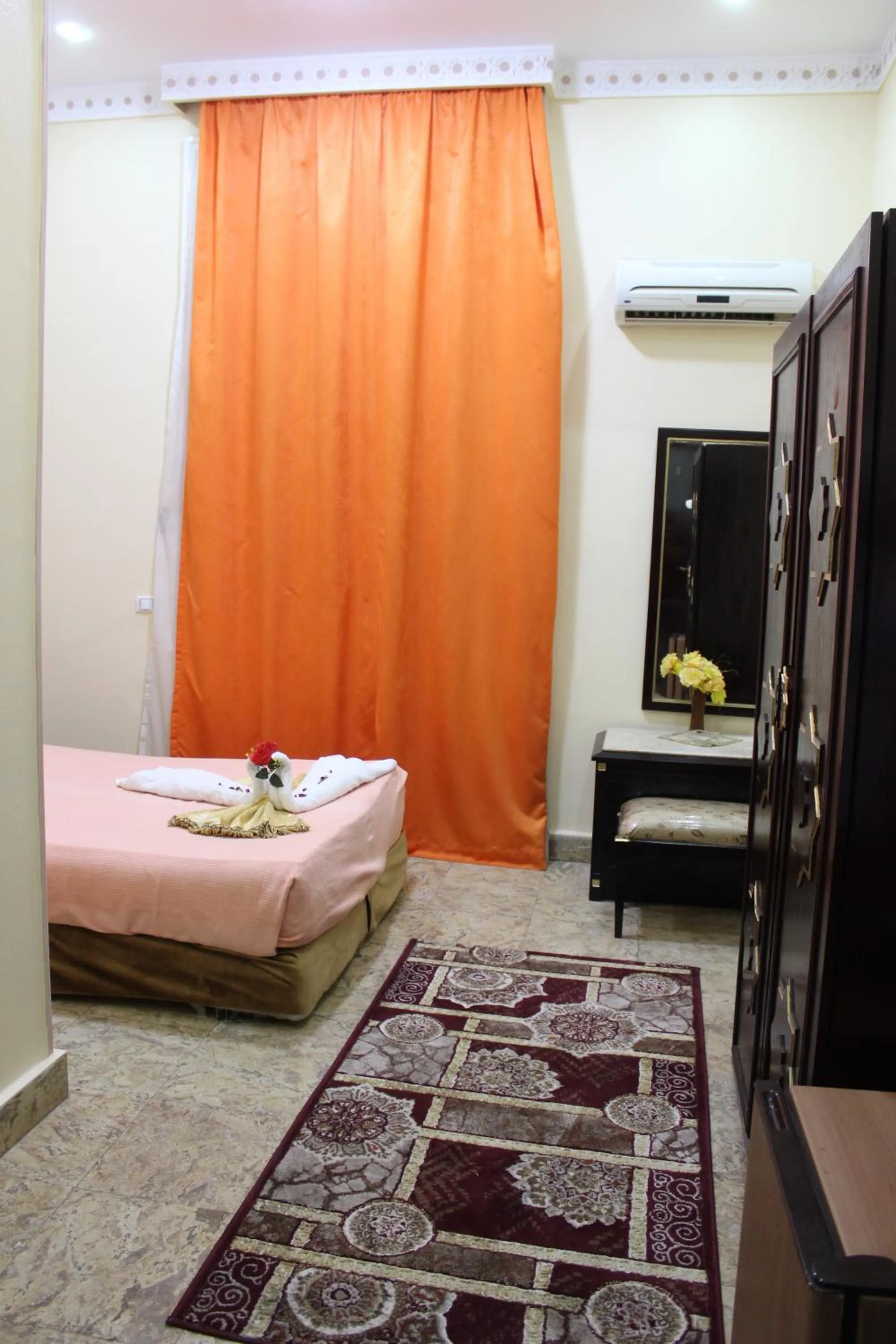 Bedroom, Bed in City View Museum Hotel