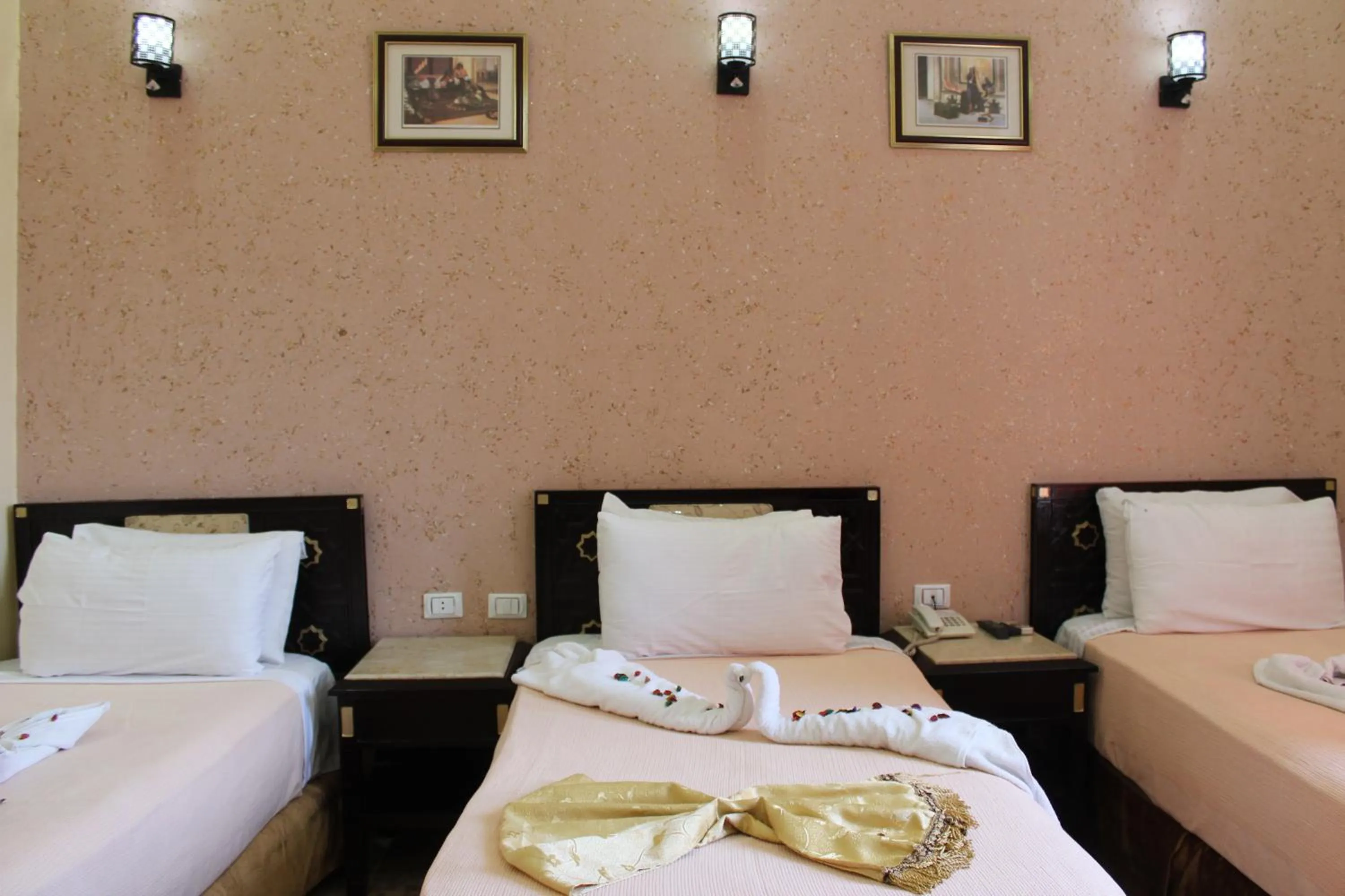 Bedroom, Bed in City View Museum Hotel