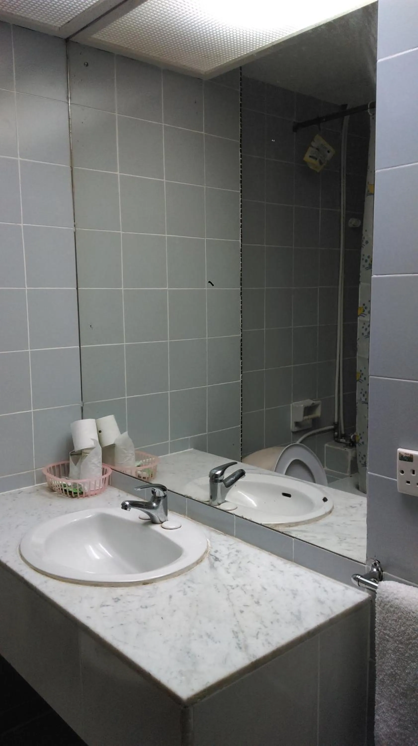 Bathroom in Paradise Hotel