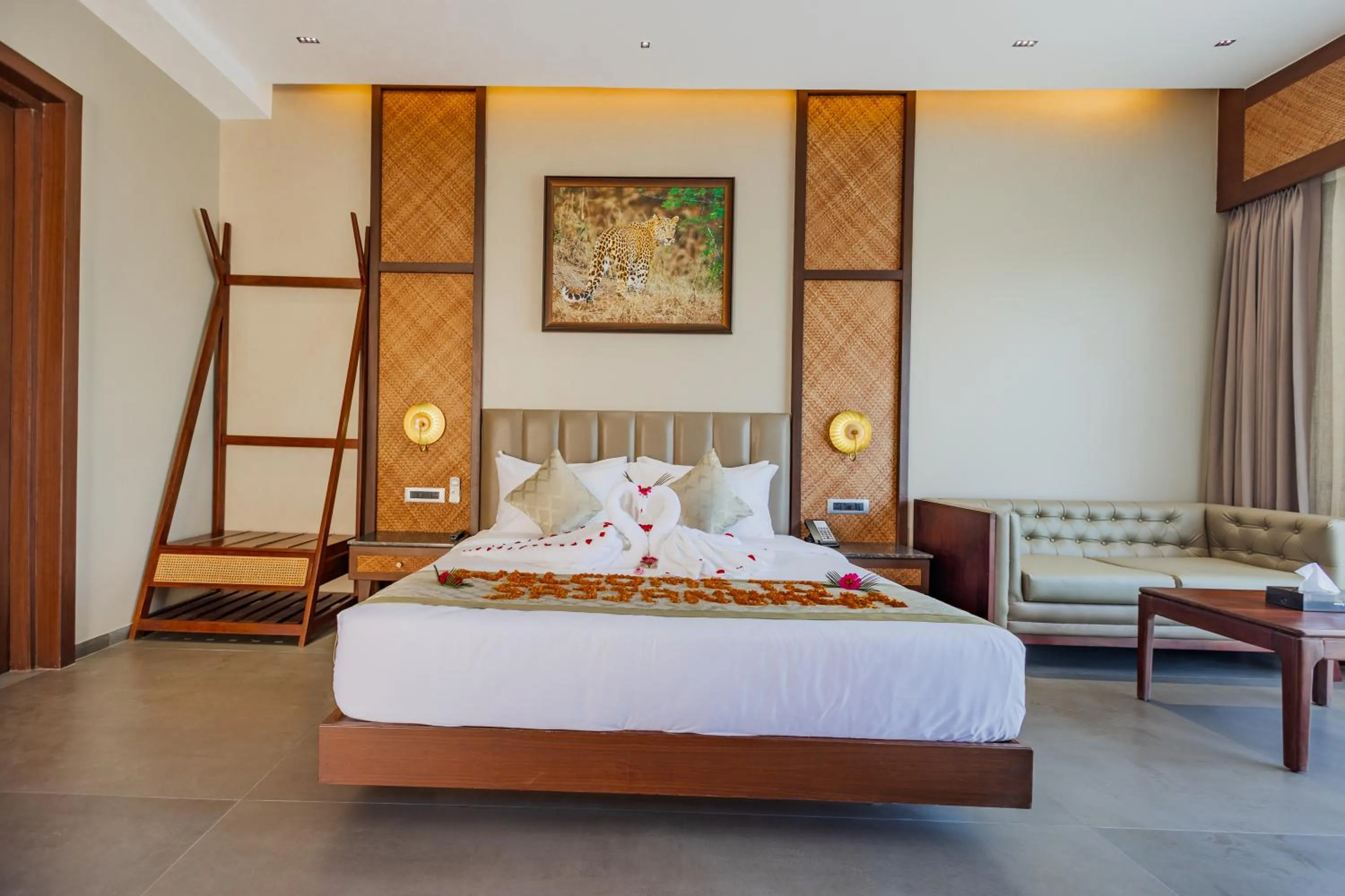 Bed in Sajjan Bagh Resort Kumbhalgarh
