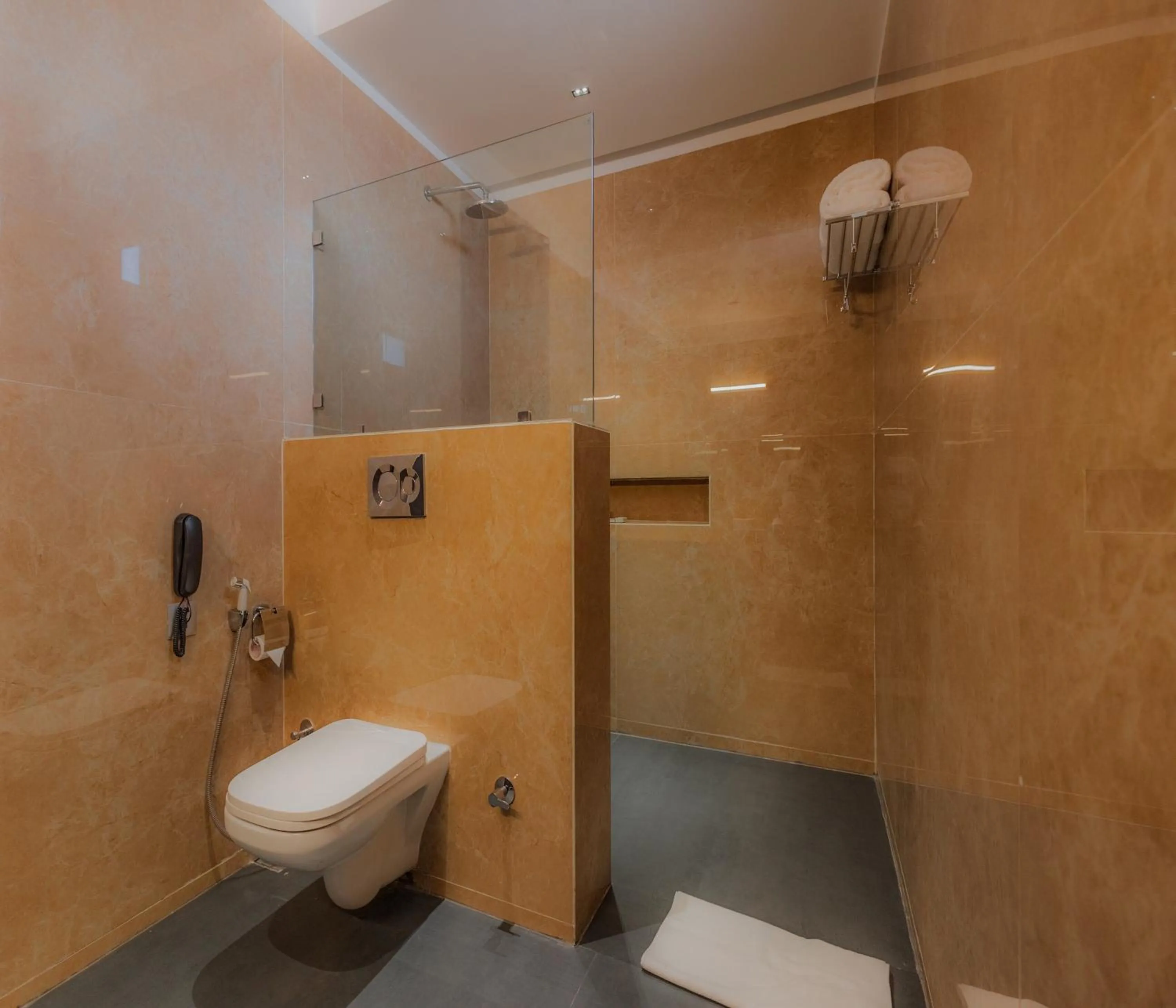 Shower in Sajjan Bagh Resort Kumbhalgarh