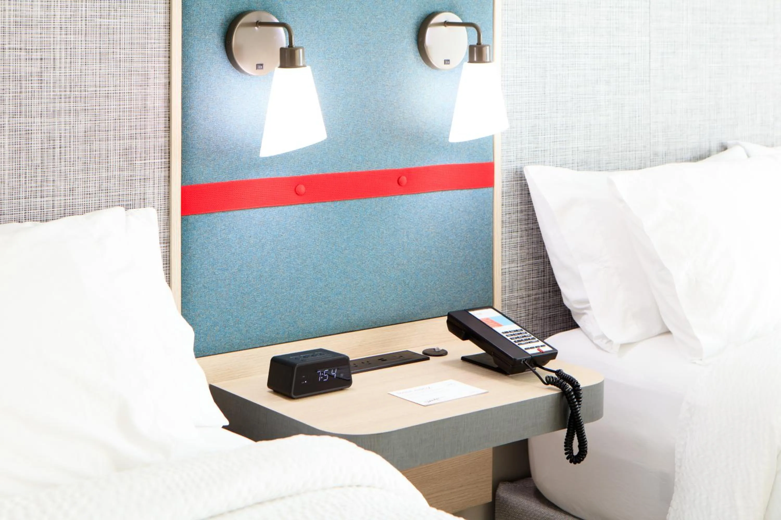 Time of day, Bed in avid hotel Wisconsin Dells Lake Delton by IHG