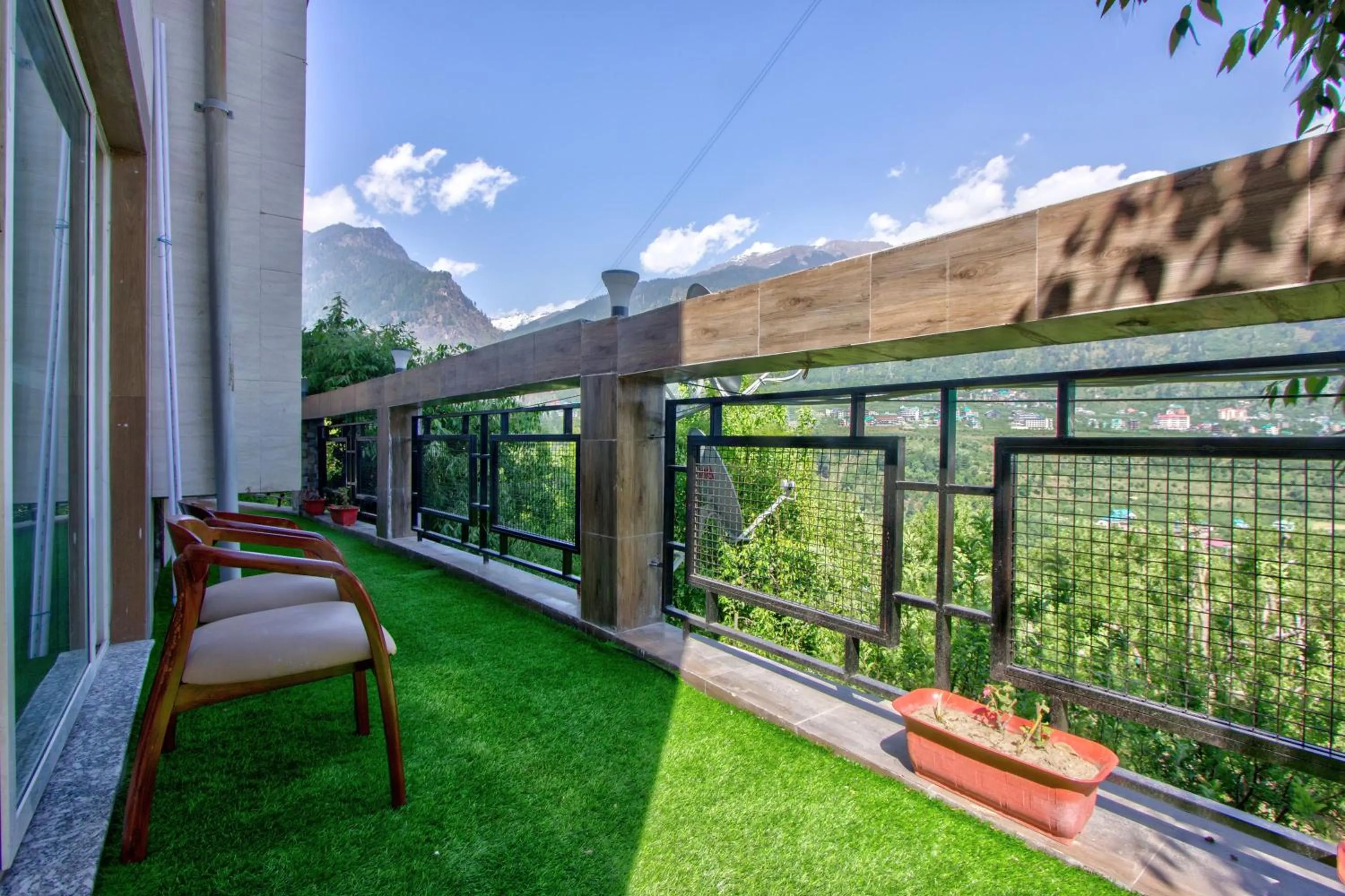 Login Katson Blue Manali