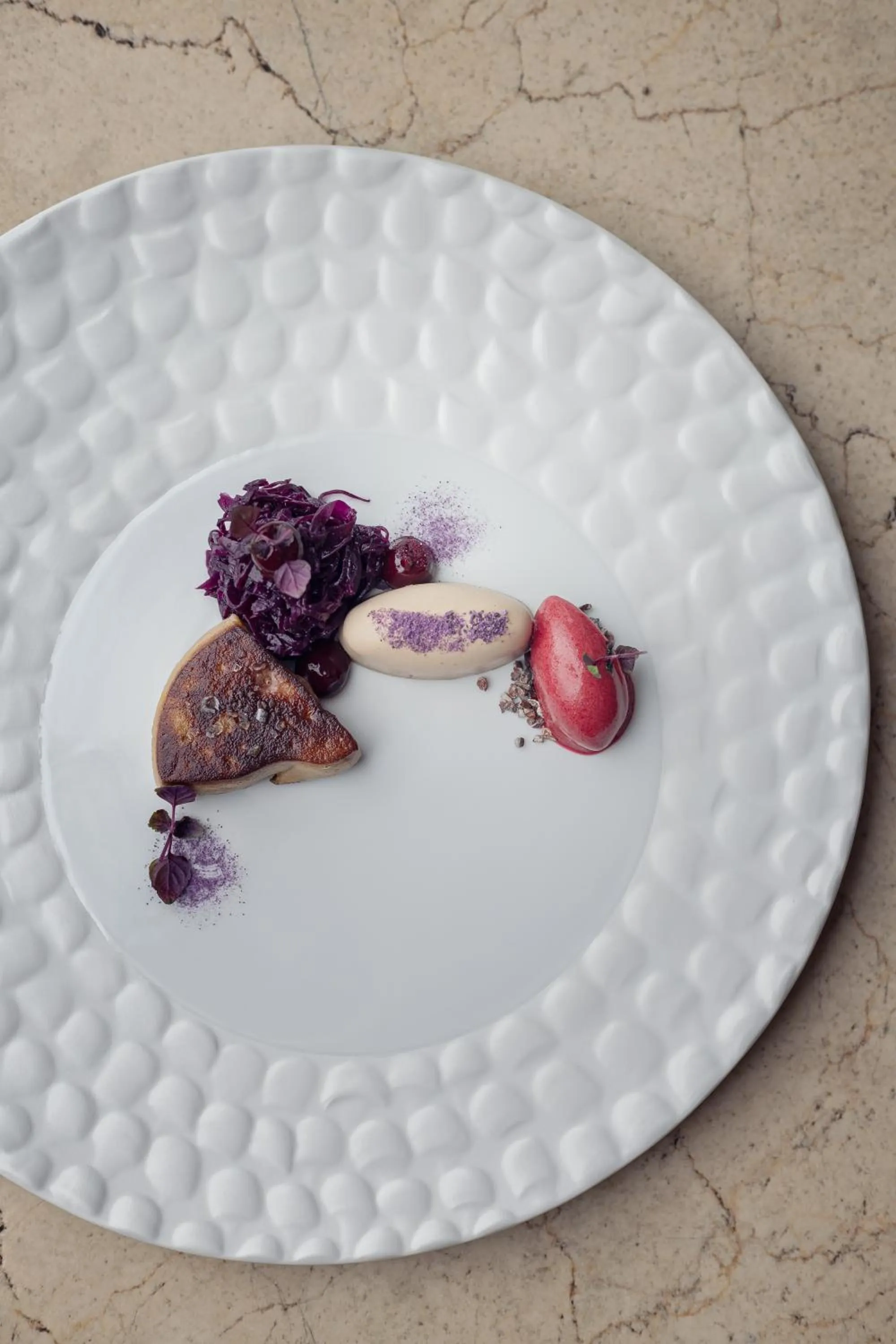 Restaurant/places to eat in Iris Porsche Hotel & Restaurant