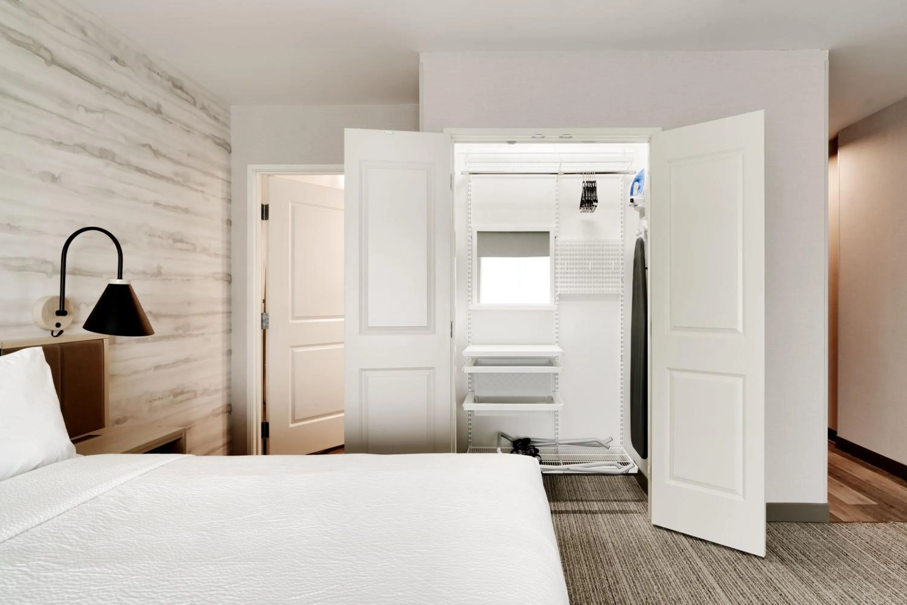 Photo of the whole room, Bed in TownePlace Suites by Marriott Show Low