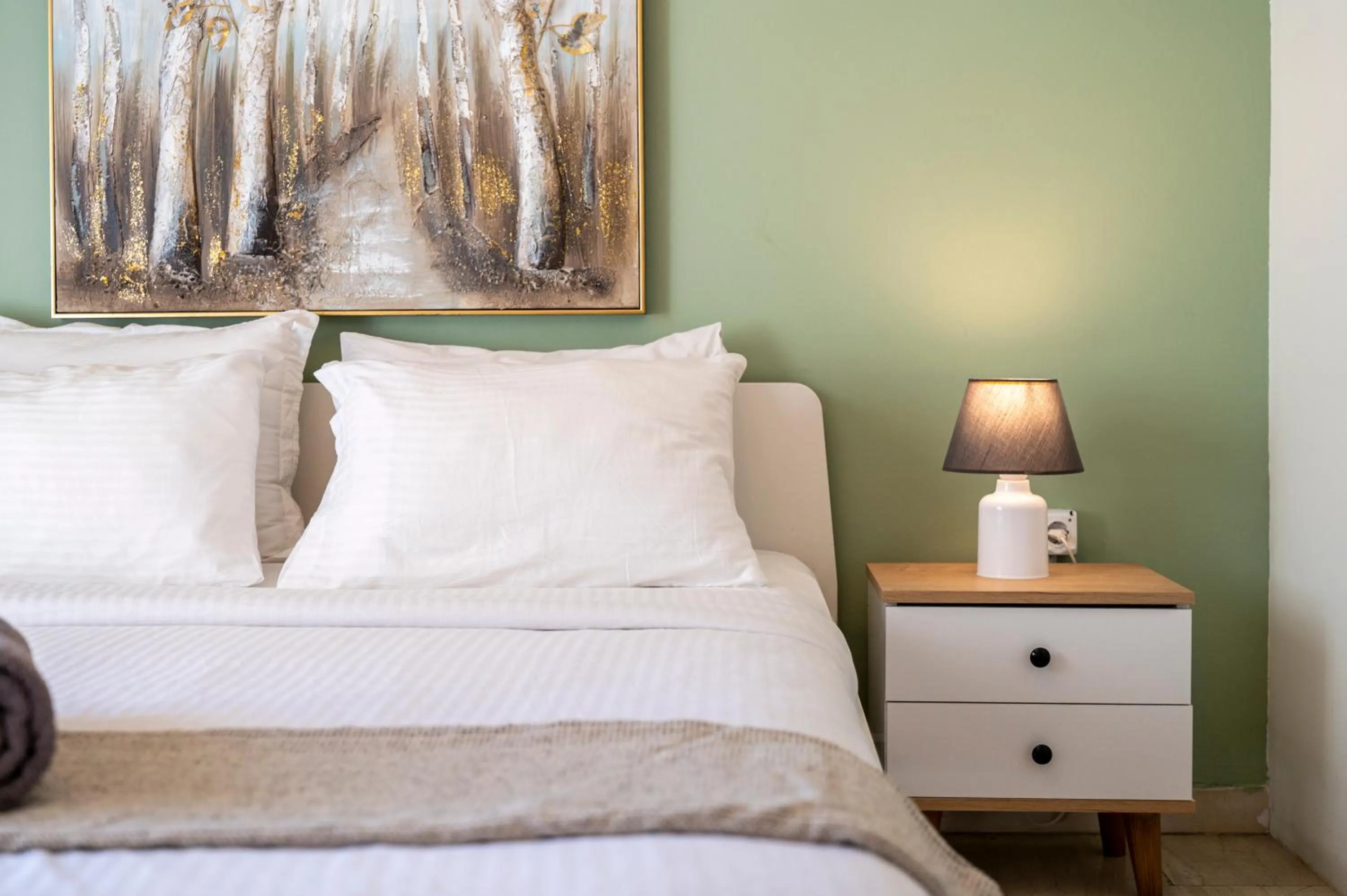 Bed in Houseloft Rotunda Escape
