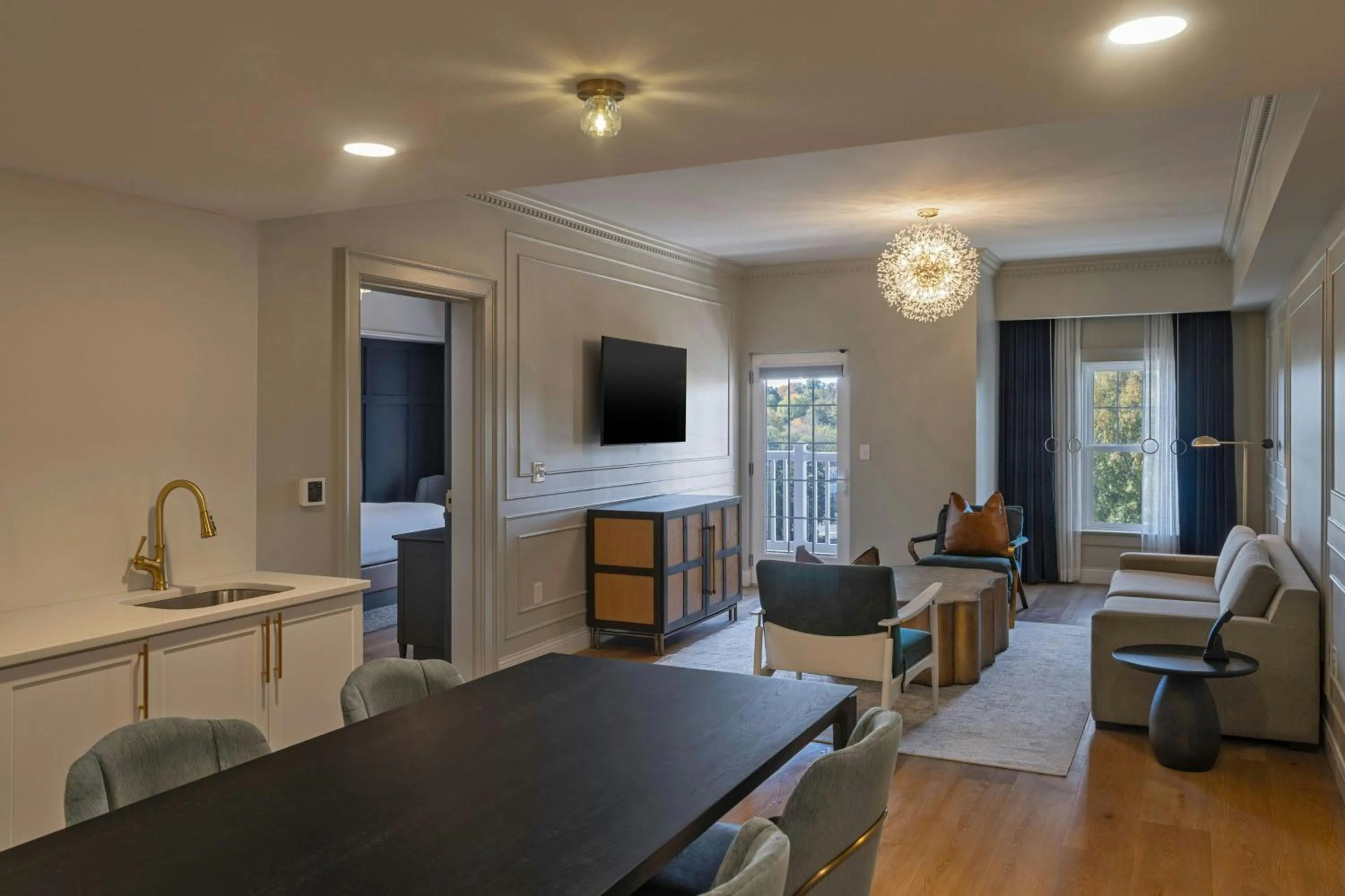 Living room in The Publisher, Downtown Fredericksburg, a Tribute Portfolio Hotel