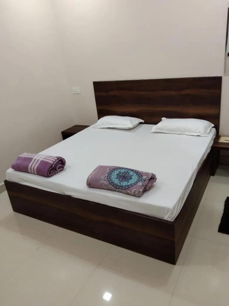 Hotel Bindra Paradise 800 Meter From Golden Temple