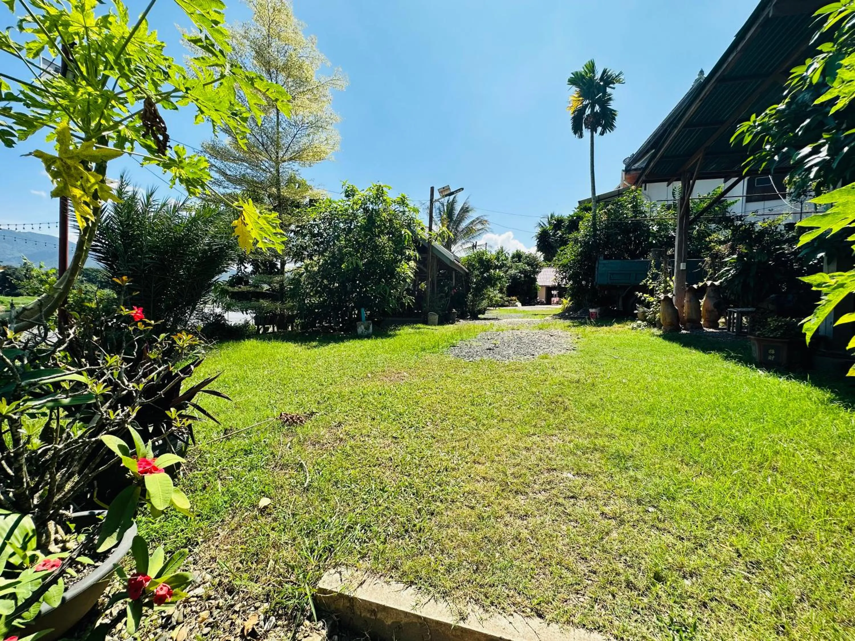 Spring in Kingkham Riverside Hotel