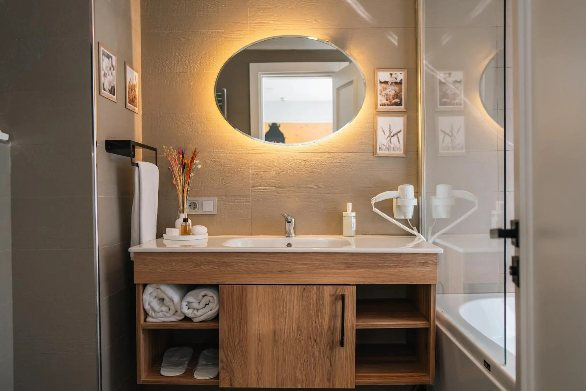 Shower in Taksim Santa Lucia Hotel