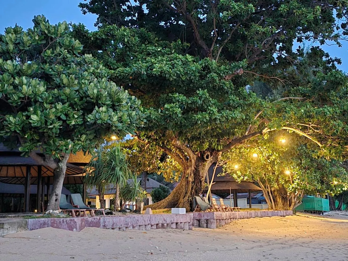 Beach in Hotel and Beach Bungalow at Lanta Resort