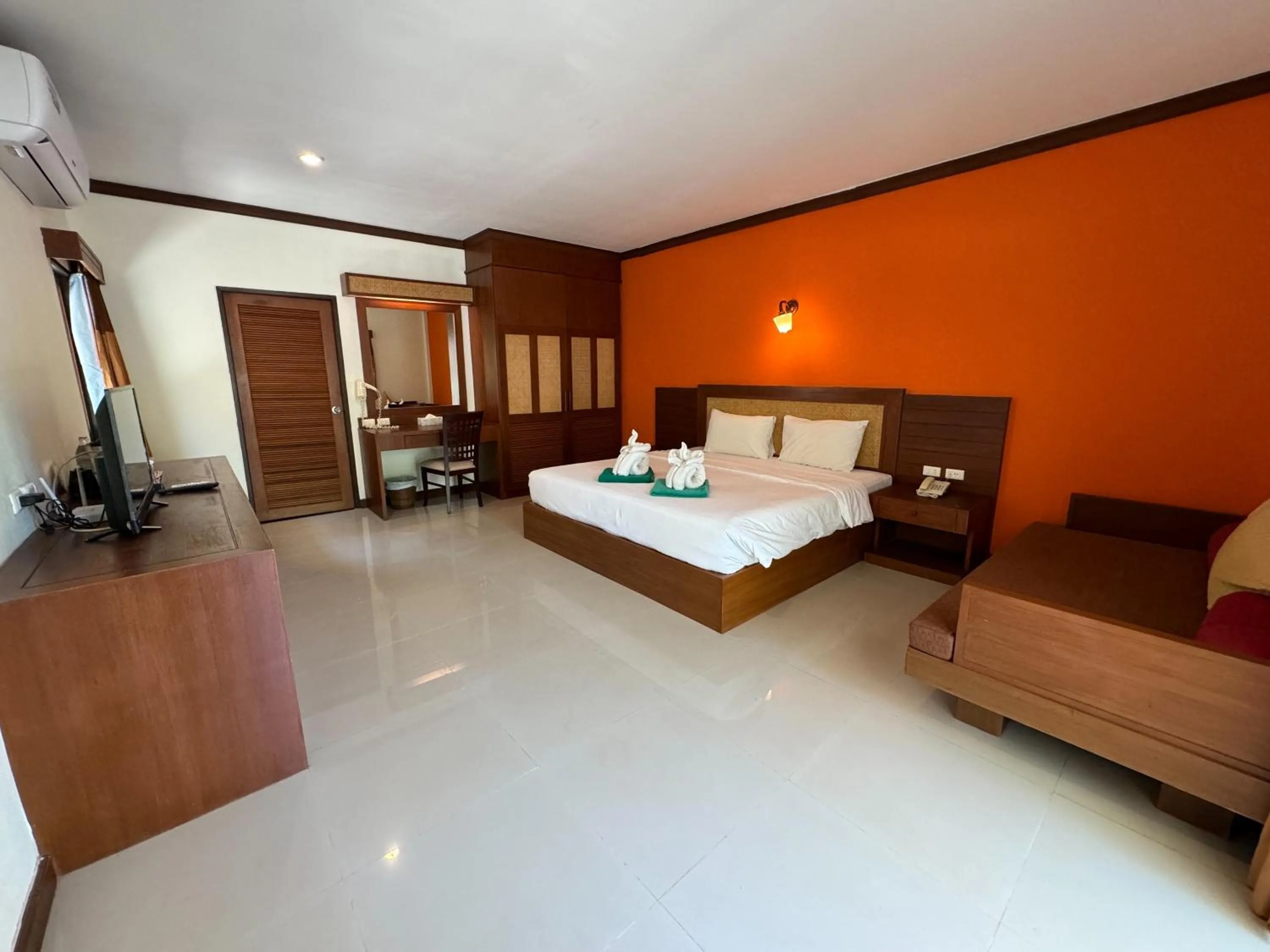 Bed in Hotel and Beach Bungalow at Lanta Resort