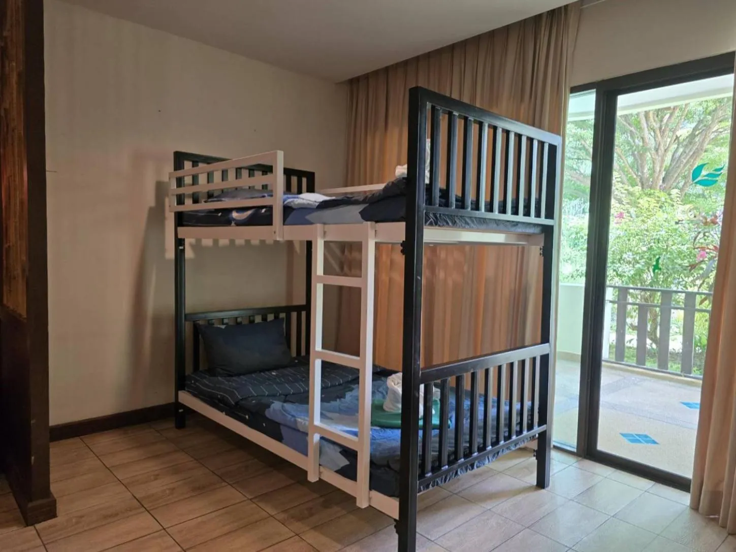 bunk bed, Bed in Hotel and Beach Bungalow at Lanta Resort