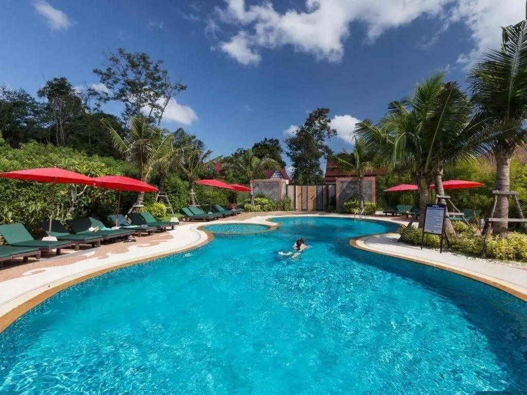 Swimming pool in Hotel and Beach Bungalow at Lanta Resort