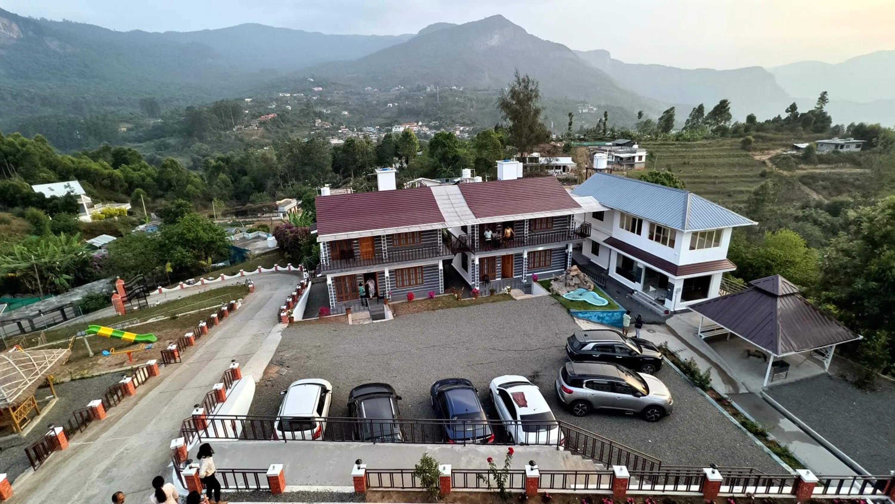Parking in Moon Wings Mountain Resort