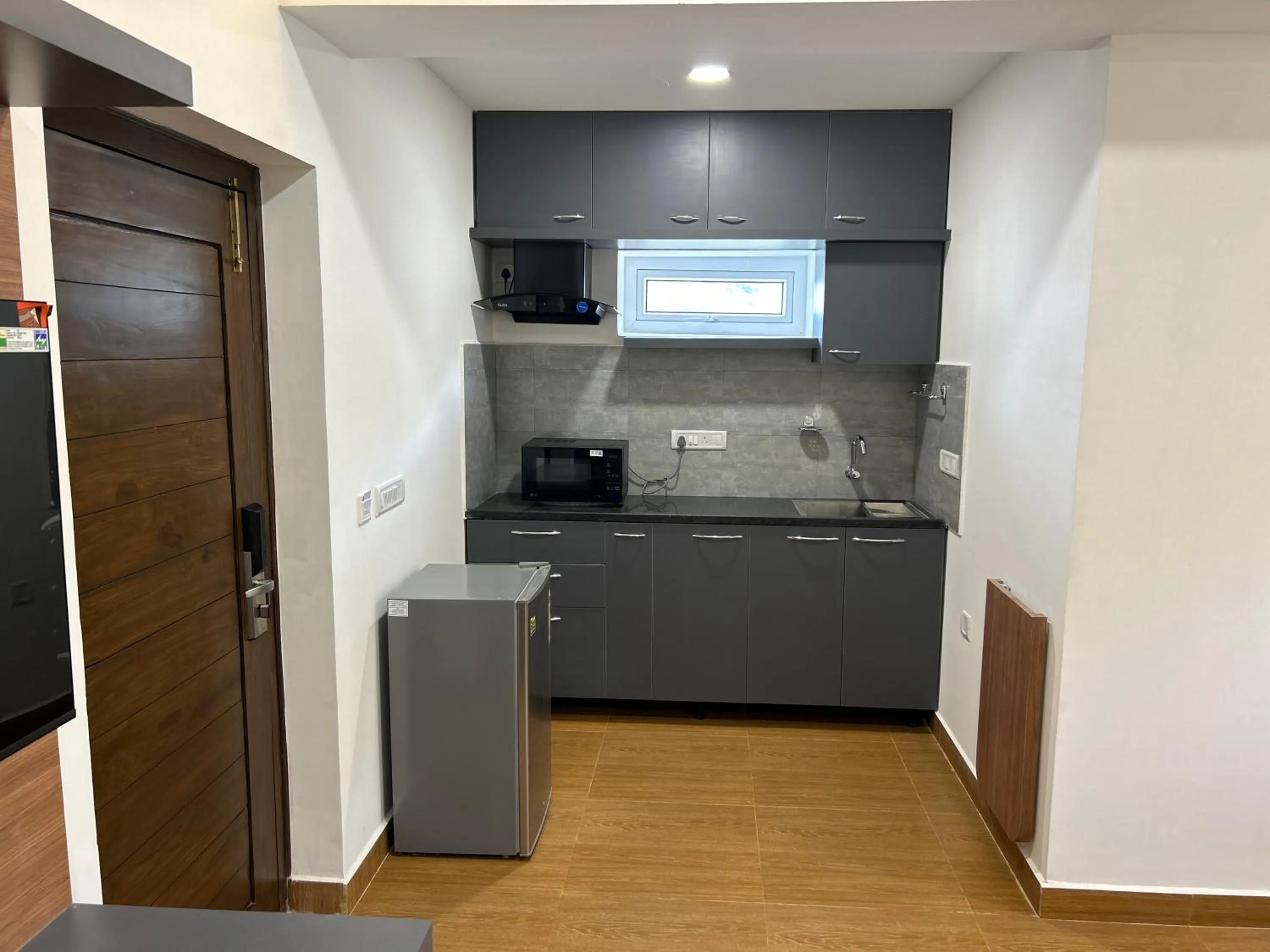 minibar in Palladium Luxury Suites Financial District Unit II