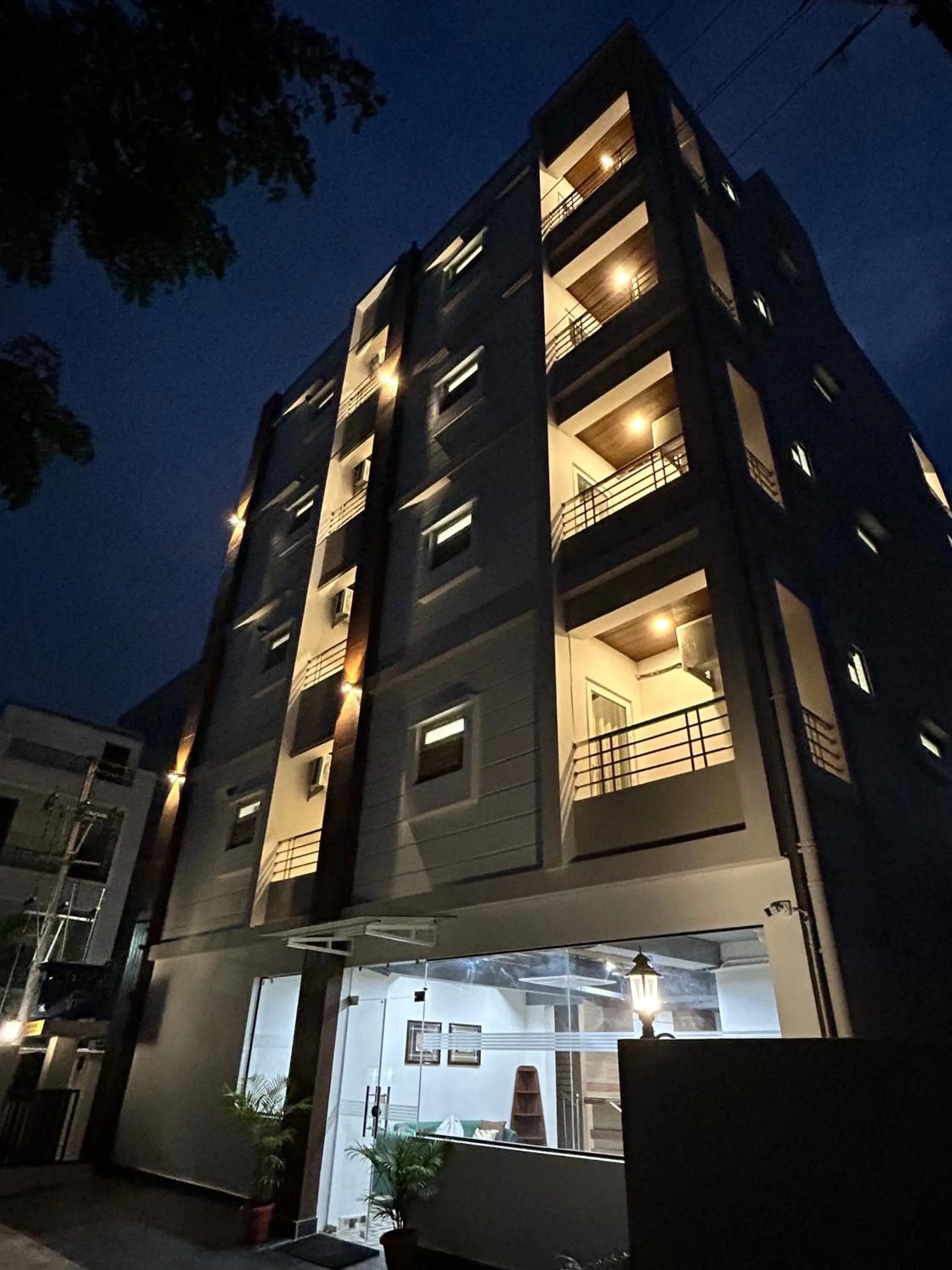 Palladium Luxury Suites Financial District Unit II