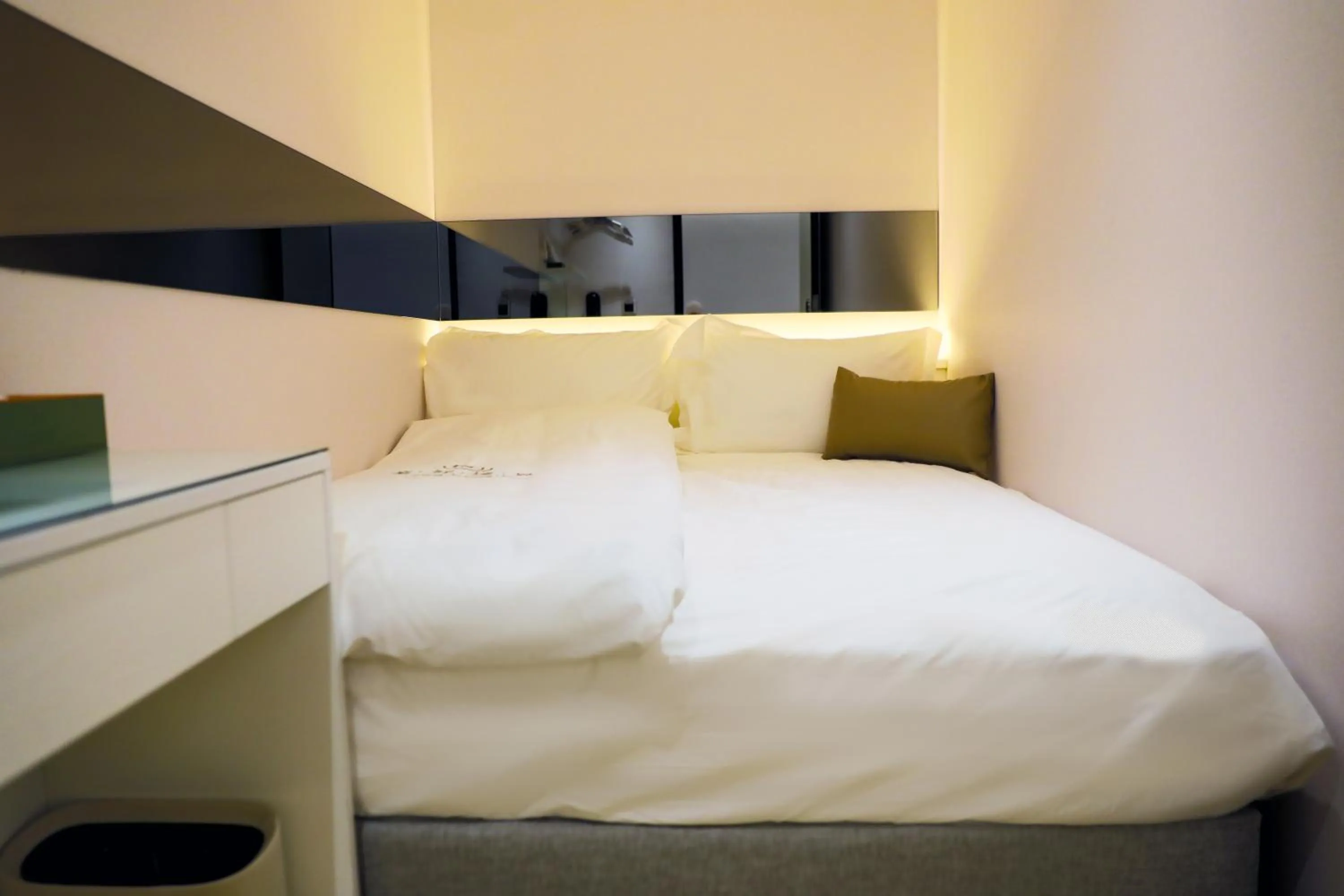 Bed in Wonderwall Ximending