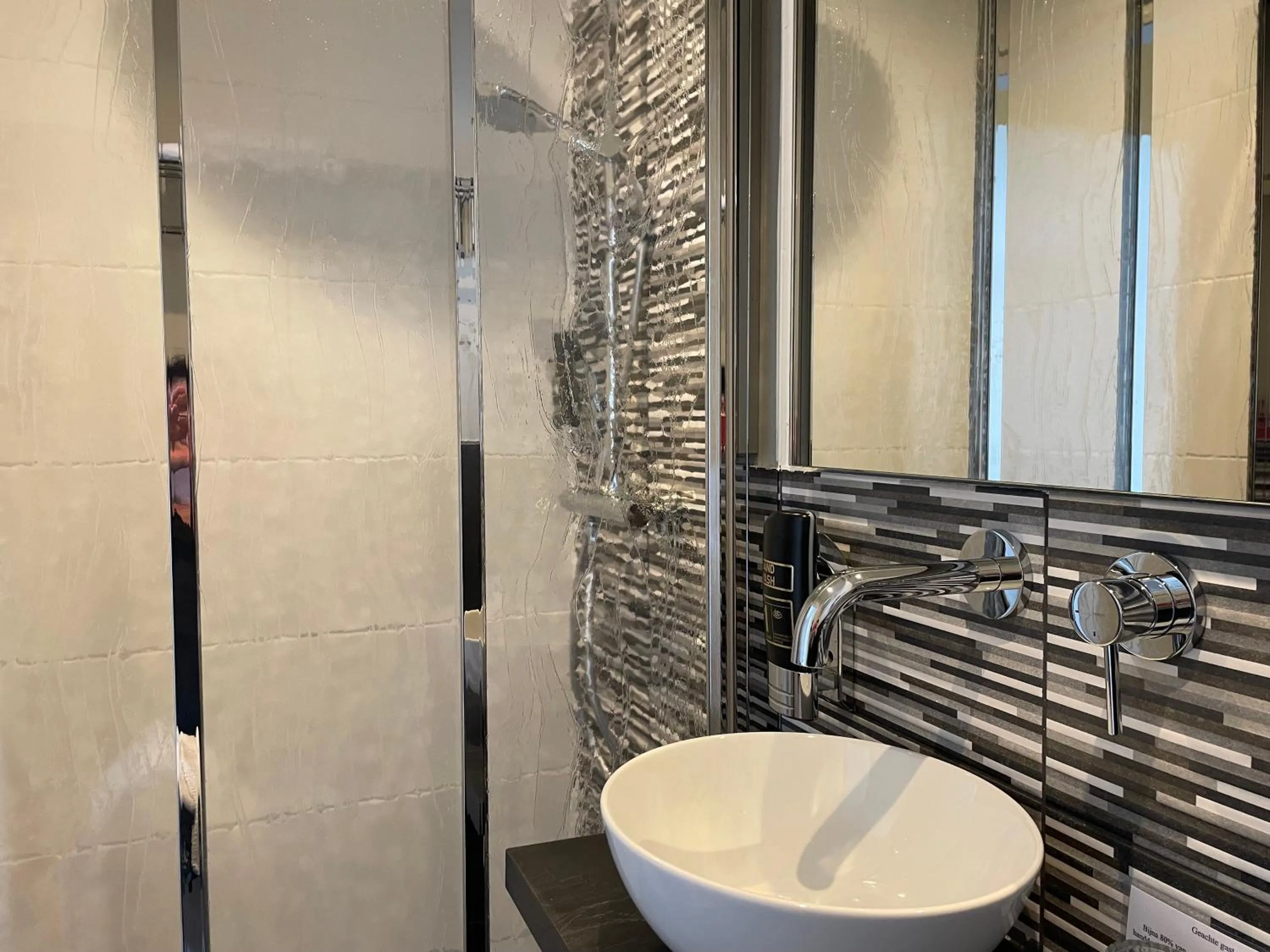 Economy Single Room - single occupancy in Hotel Oepkes