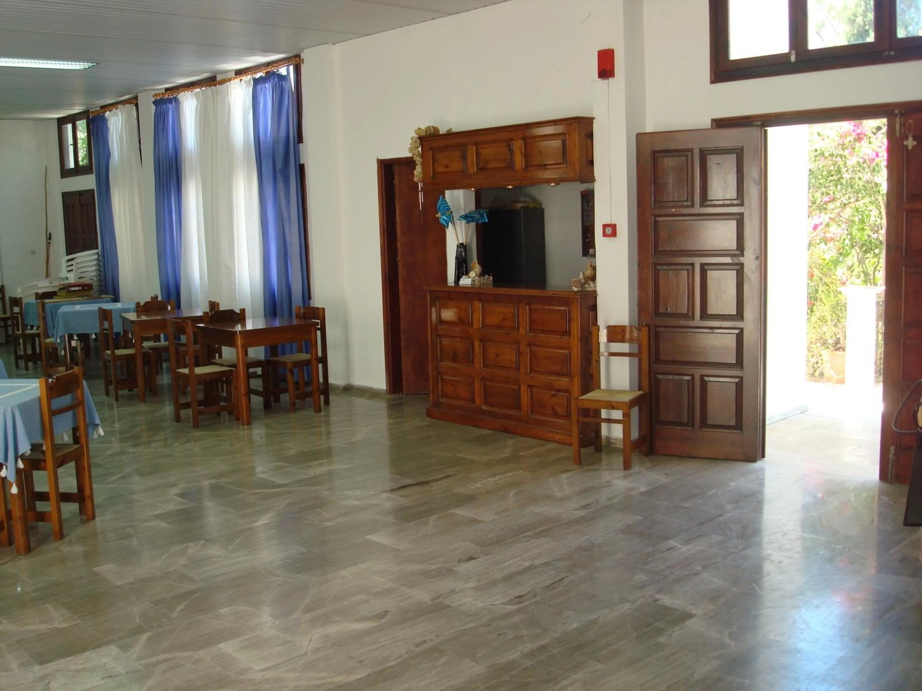 Restaurant/places to eat in Pegasus