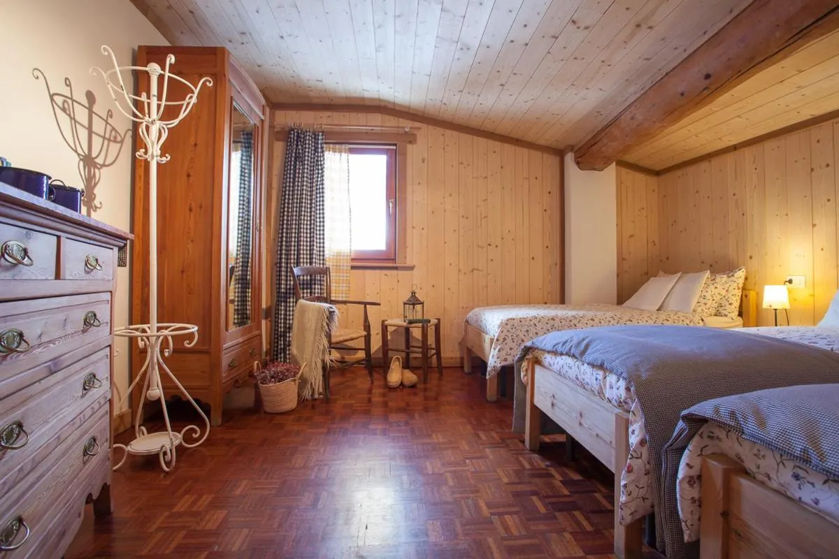 Photo of the whole room, Bed in Hotel Funivia