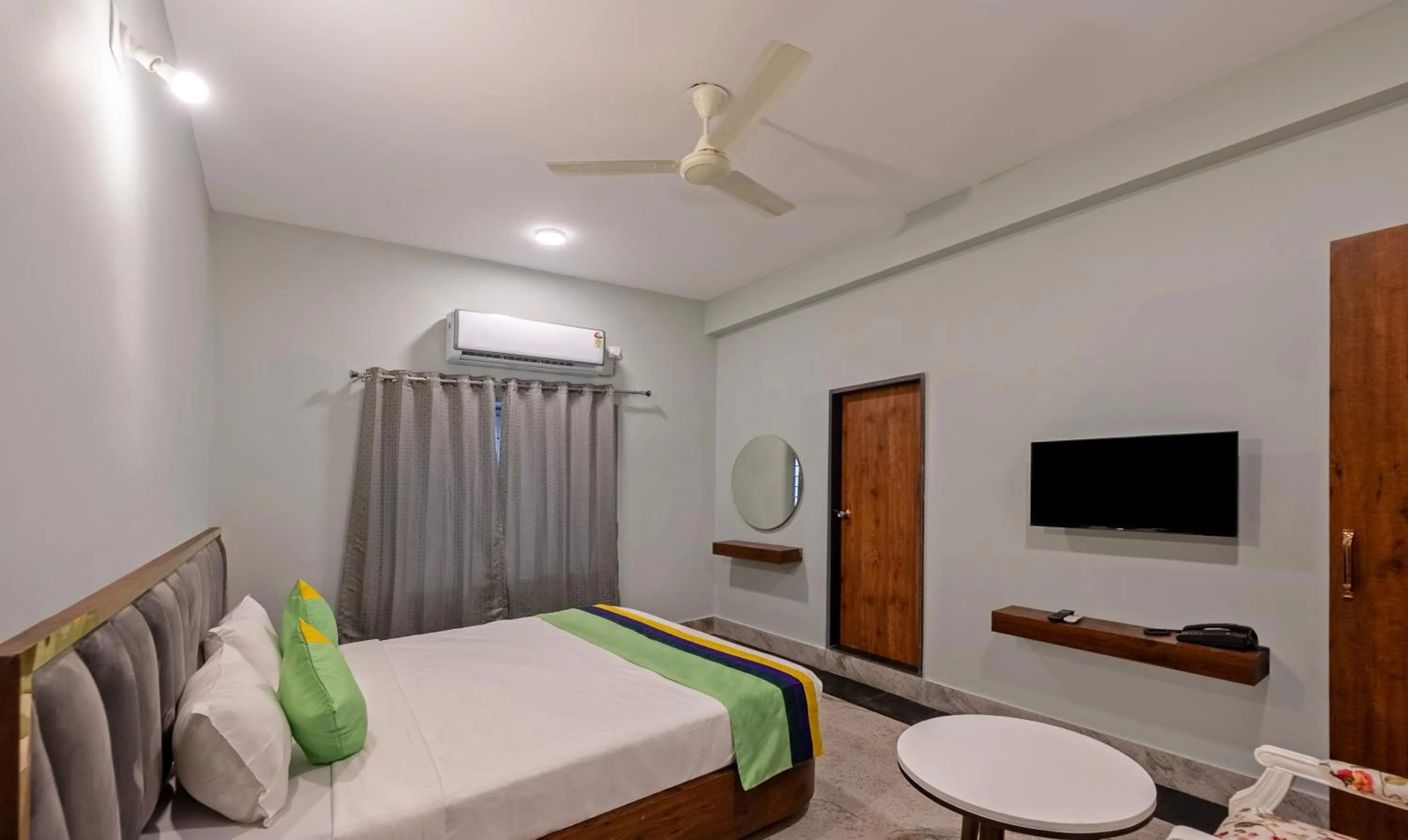 Bed in Itsy Hotels Greenland Jungle View