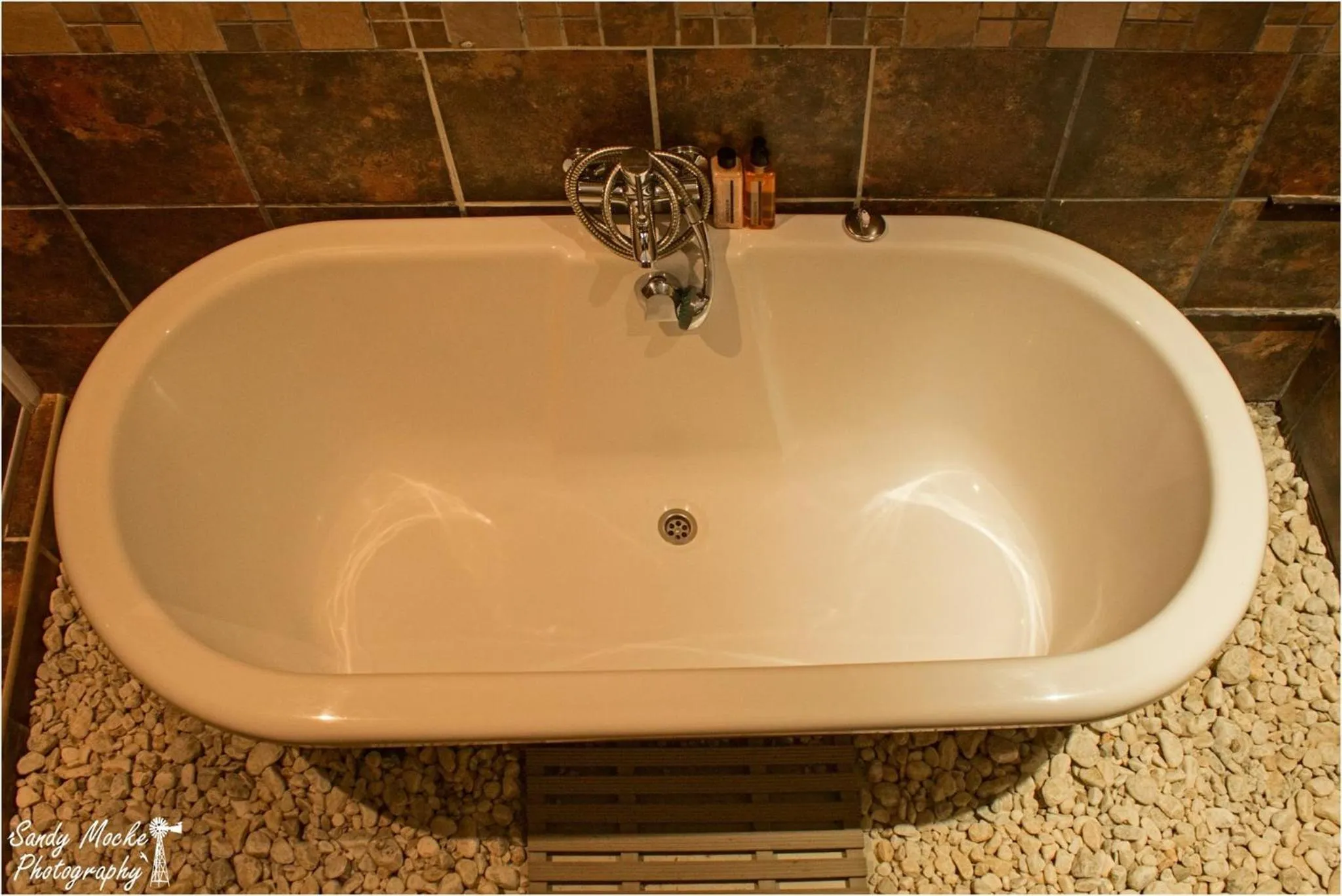 Bathroom in A Cherry Lane Self Catering and B&B