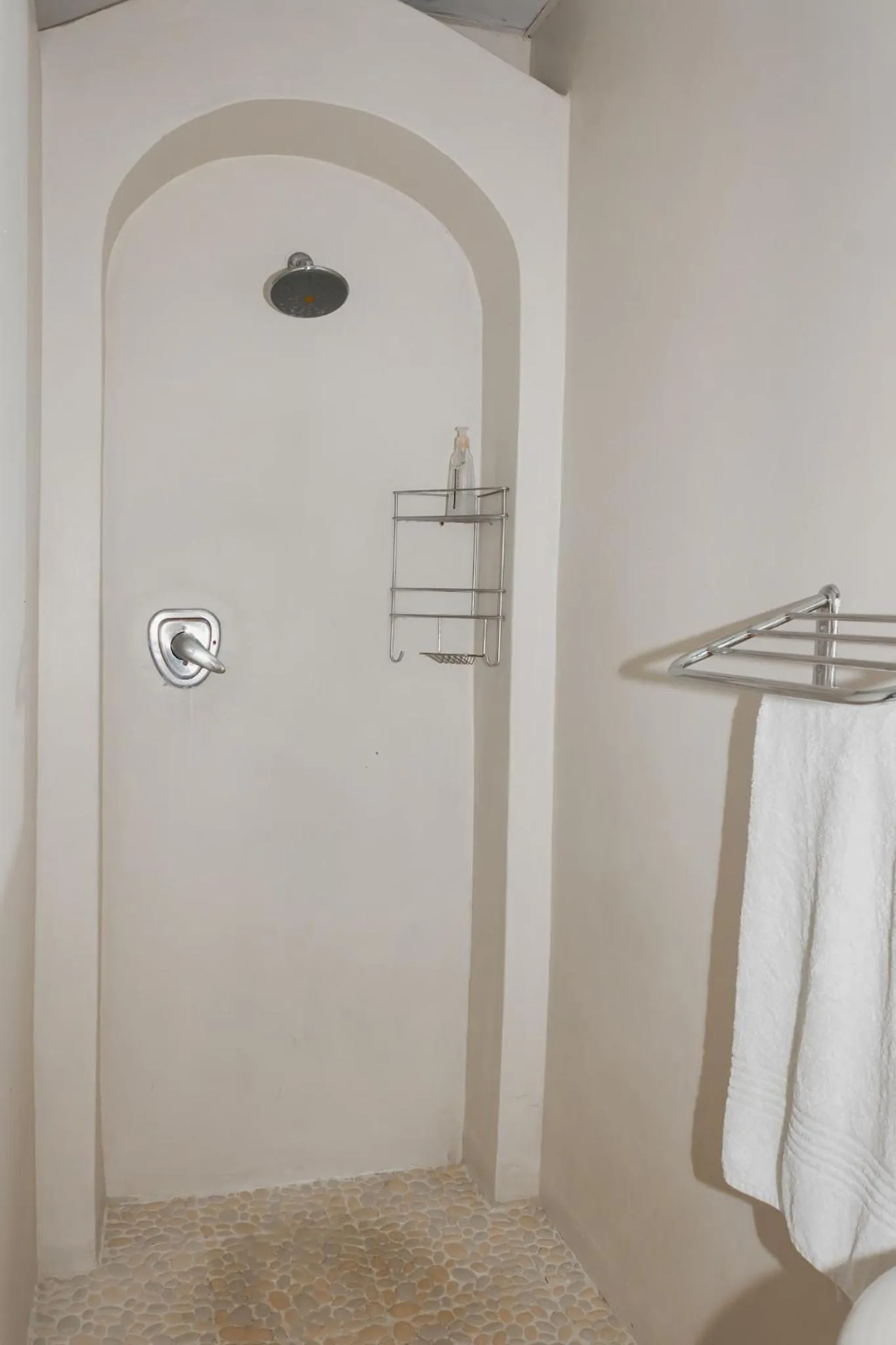 Public Bath in A Cherry Lane Self Catering and B&B