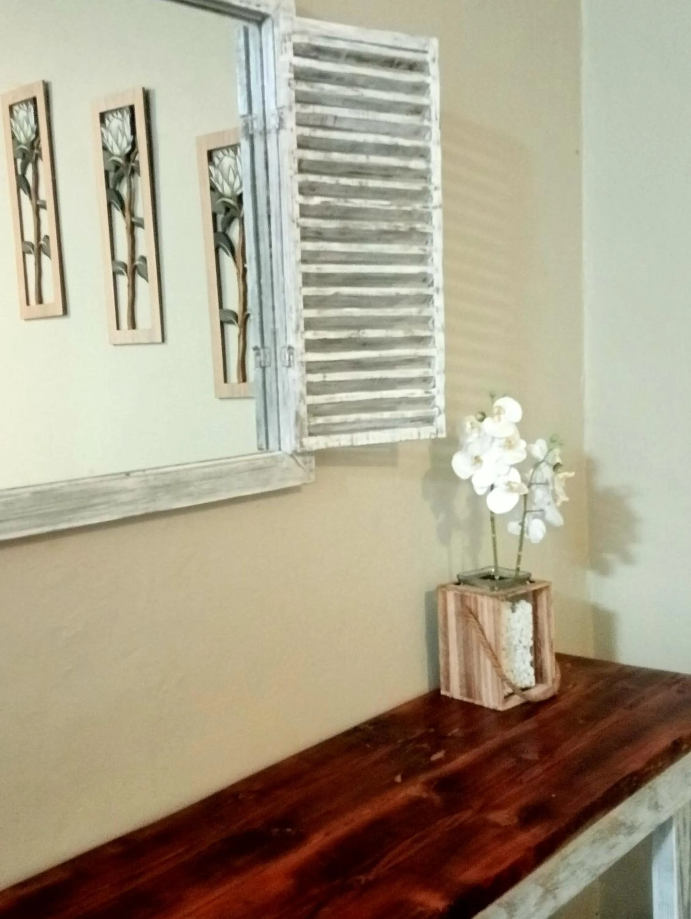 Decorative detail in A Cherry Lane Self Catering and B&B