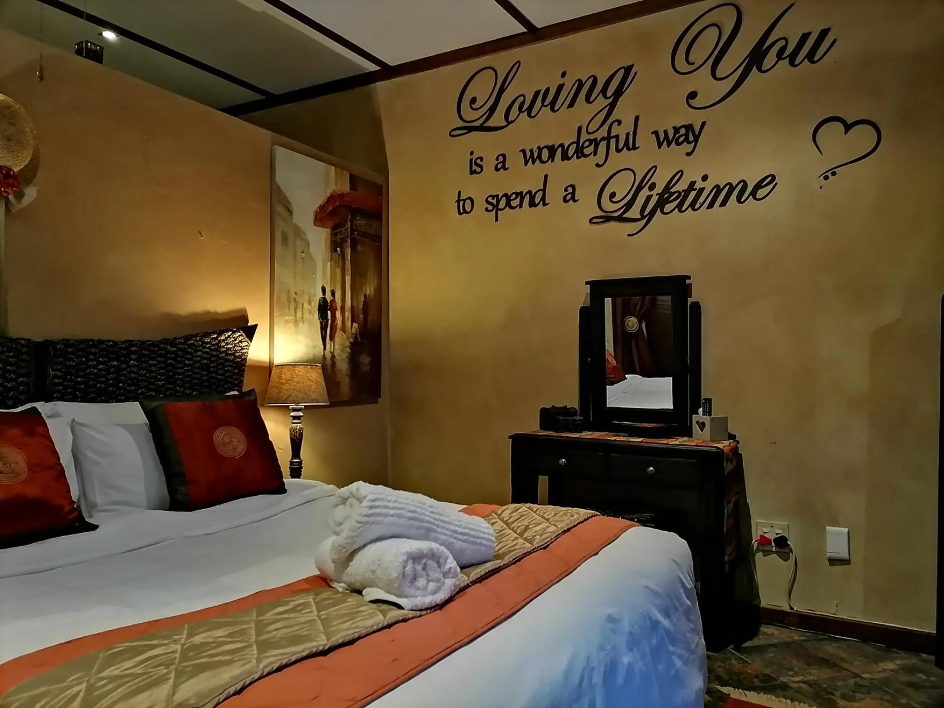 Photo of the whole room, Bed in A Cherry Lane Self Catering and B&B