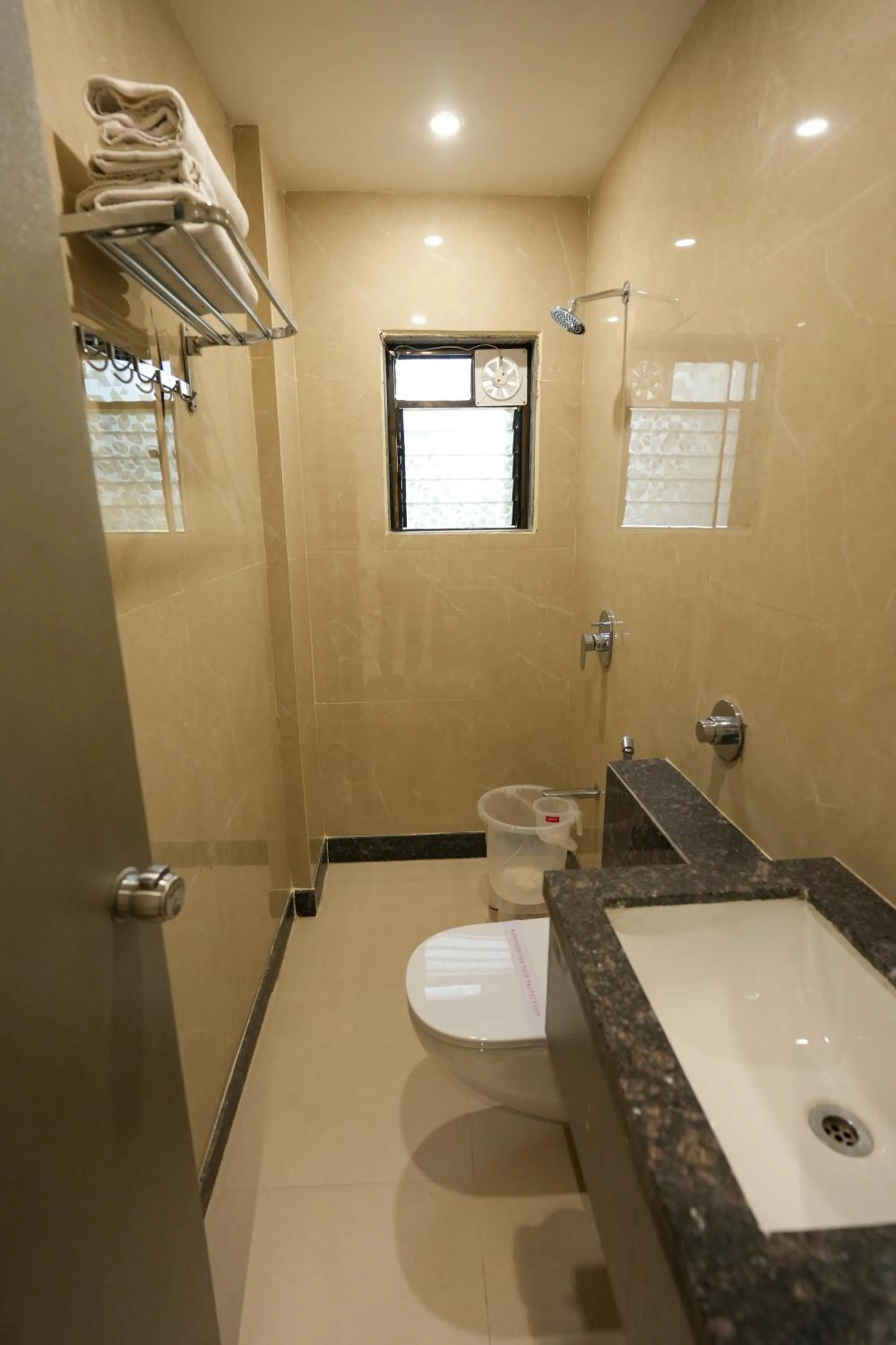 Shower in Hotel Sai Kamal