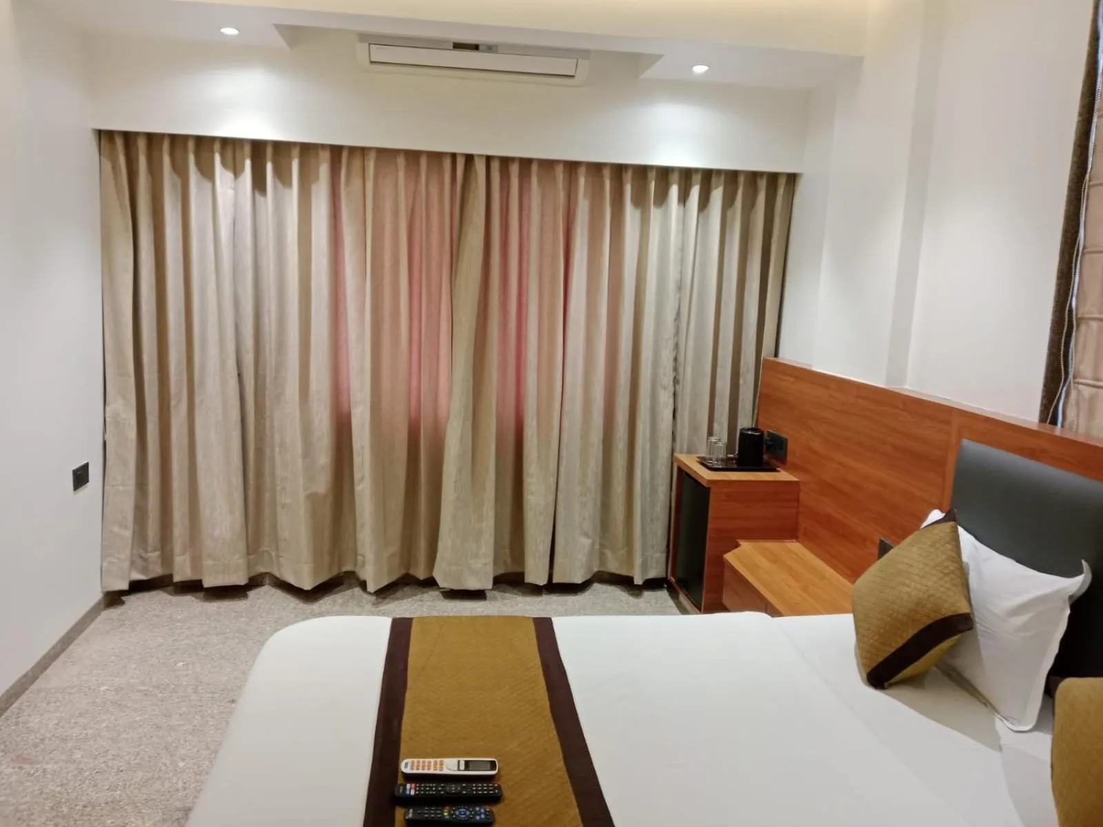 Bed in Hotel Sai Kamal