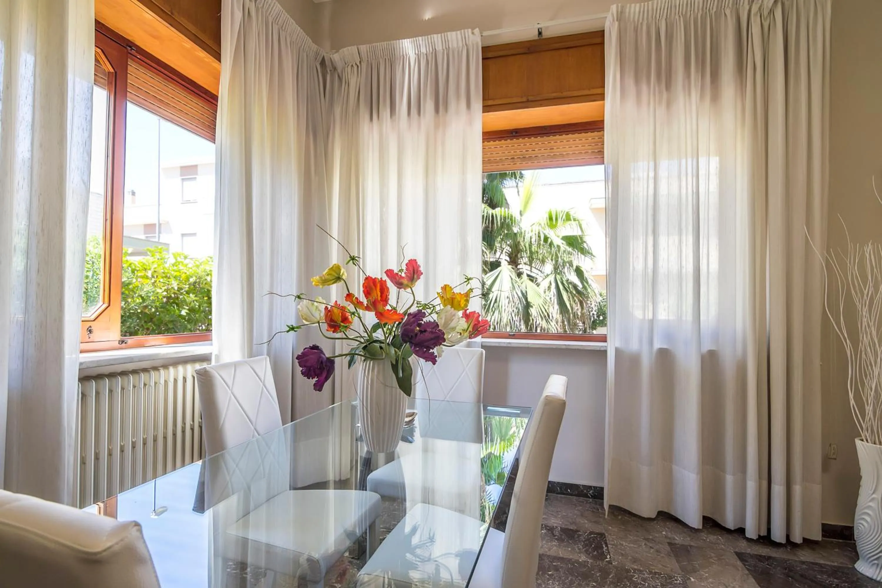 Photo of the whole room in Villa Lazzari B&B Tra i due Mari