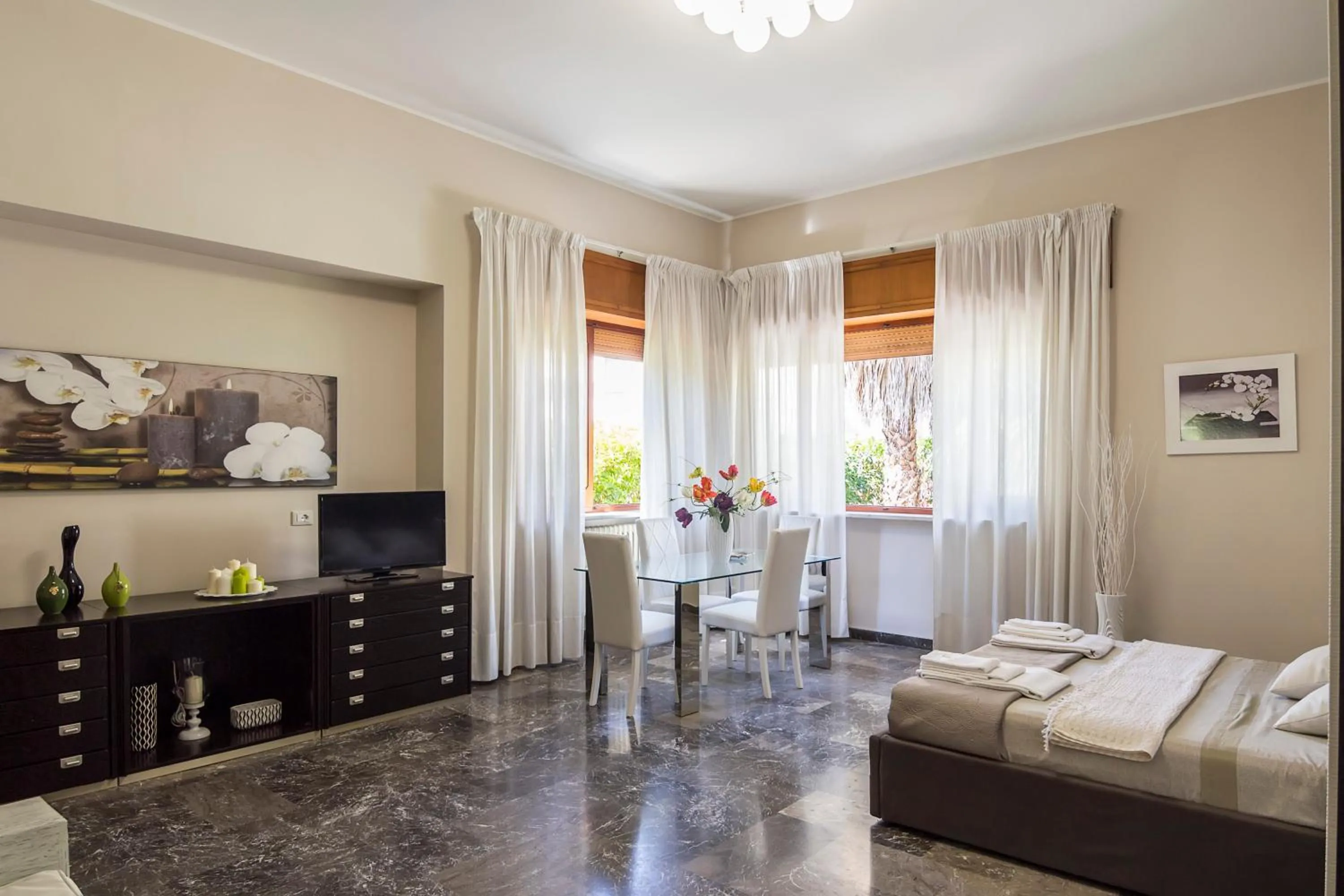 Photo of the whole room in Villa Lazzari B&B Tra i due Mari