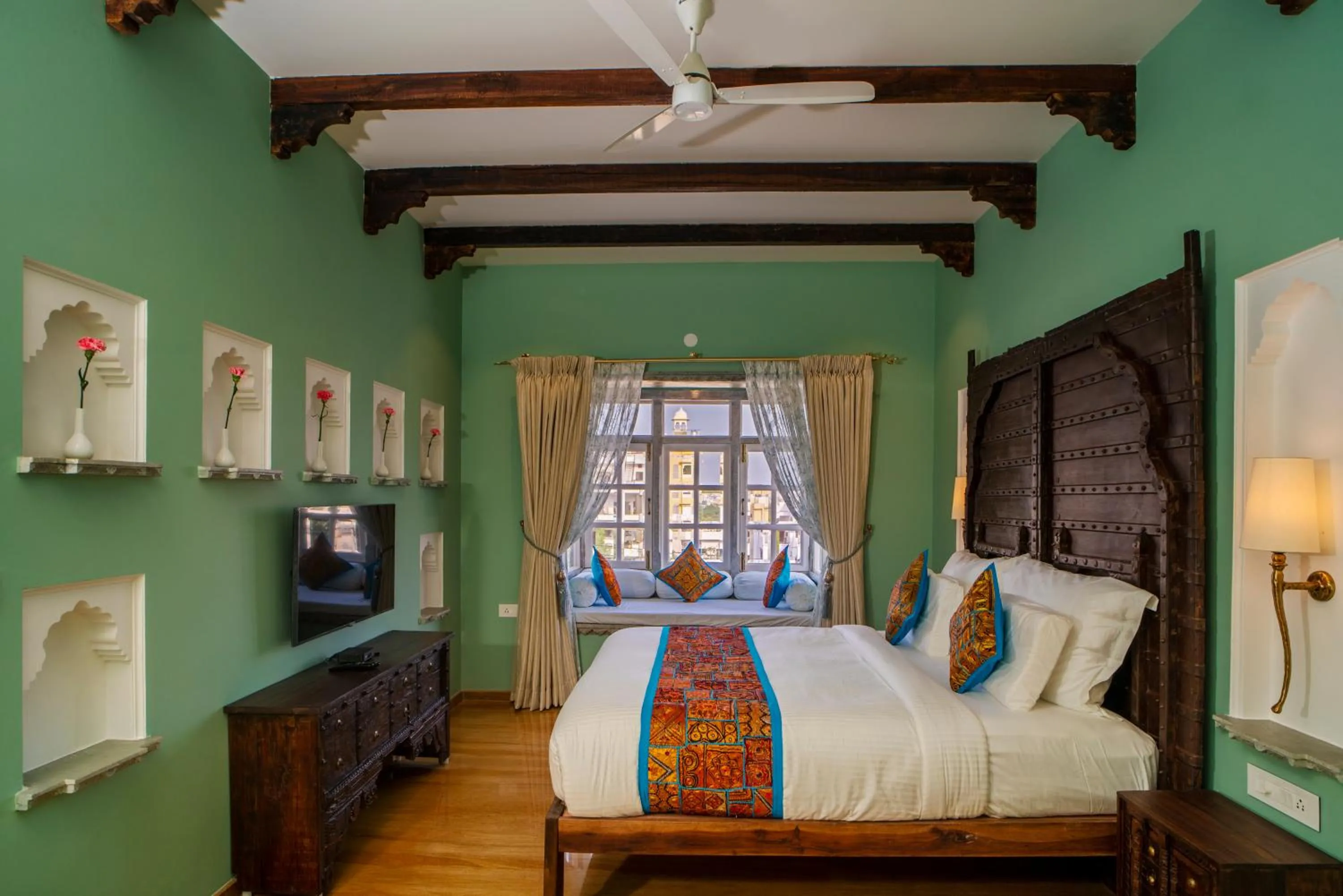 Bed in Khamma Ghani A Boutique Hotel