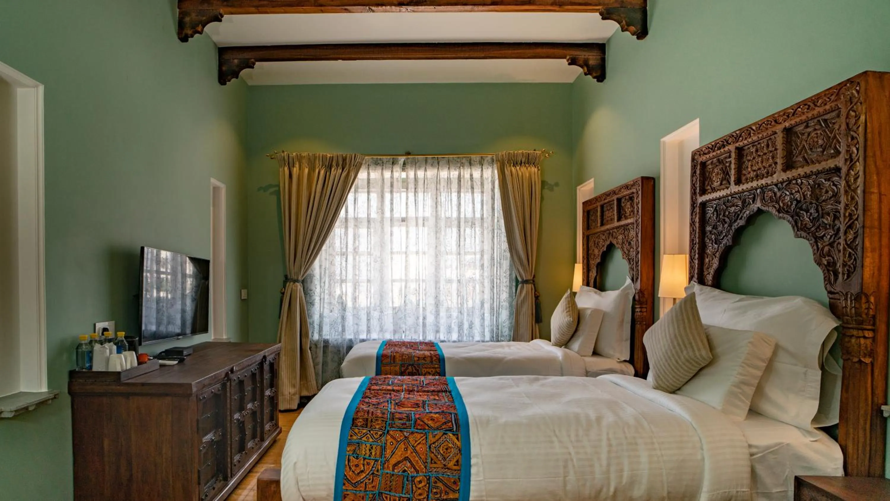 Bed in Khamma Ghani A Boutique Hotel