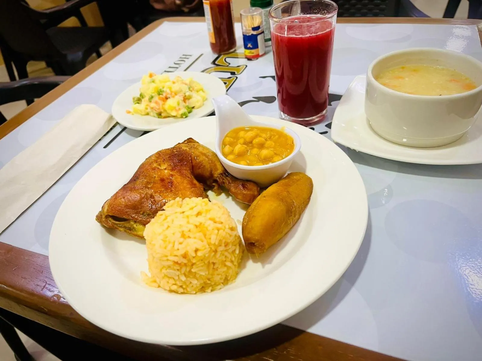 Restaurant/places to eat in Hotel Luxor Cúcuta