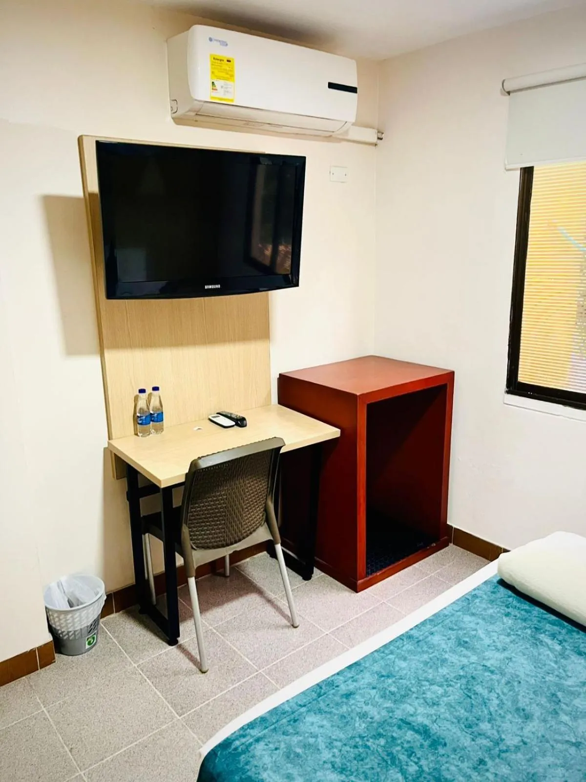 TV and multimedia, Bed in Hotel Luxor Cúcuta