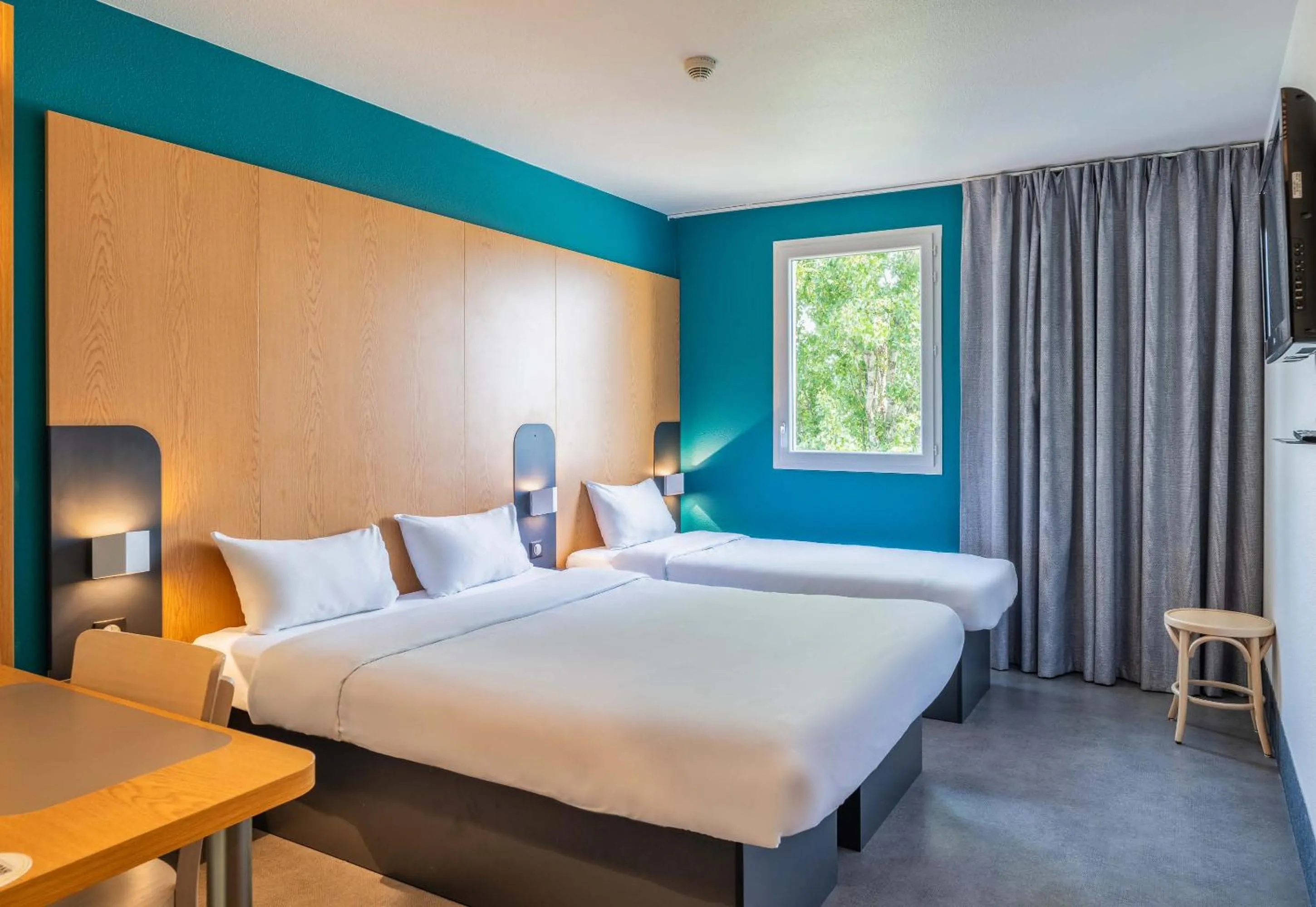 Bedroom, Bed in B&B HOTEL Lyon Eurexpo Chassieu