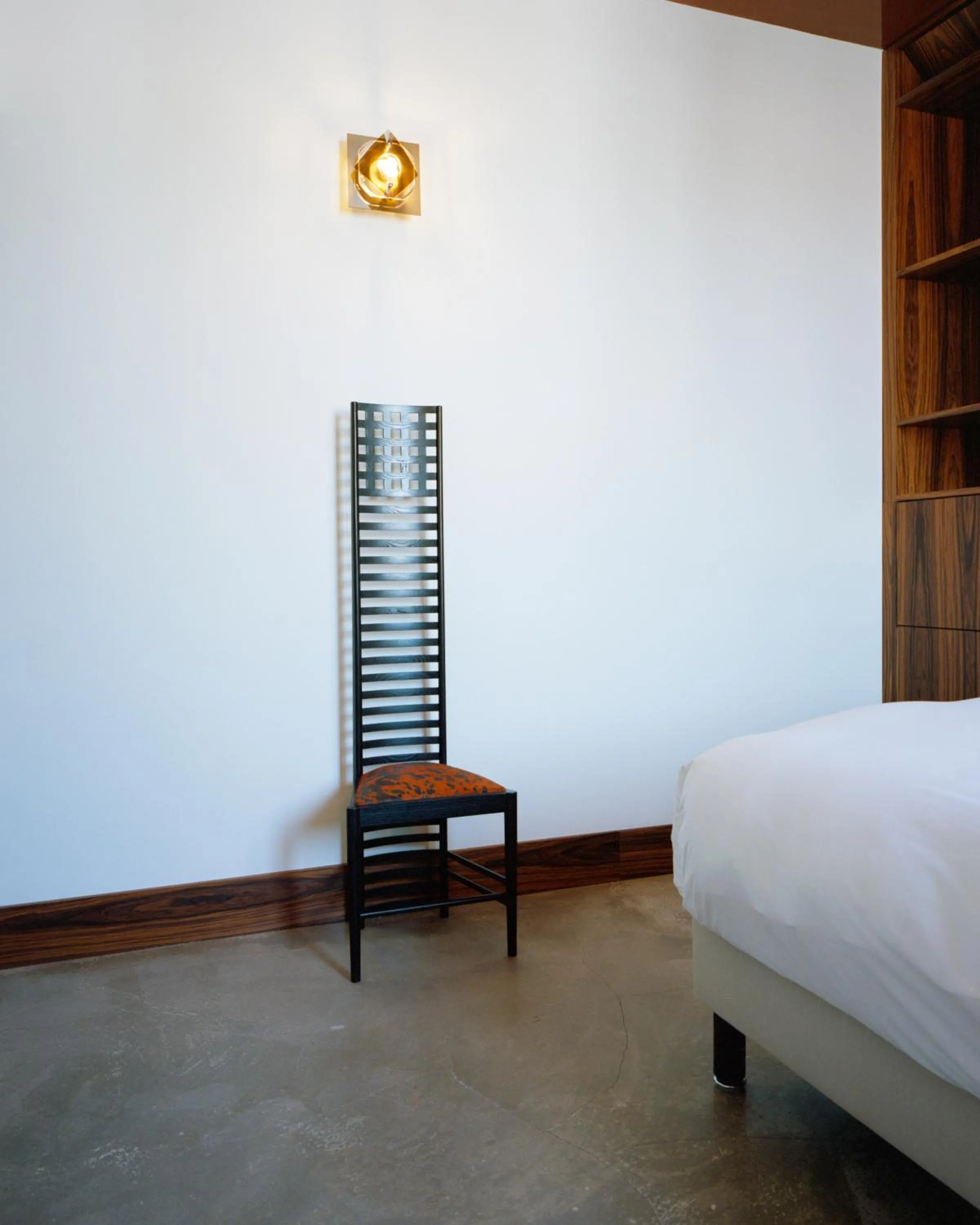 Bedroom, Bed in Hôtel Présent - Entrée autonome, réception en ligne - Encore Mieux