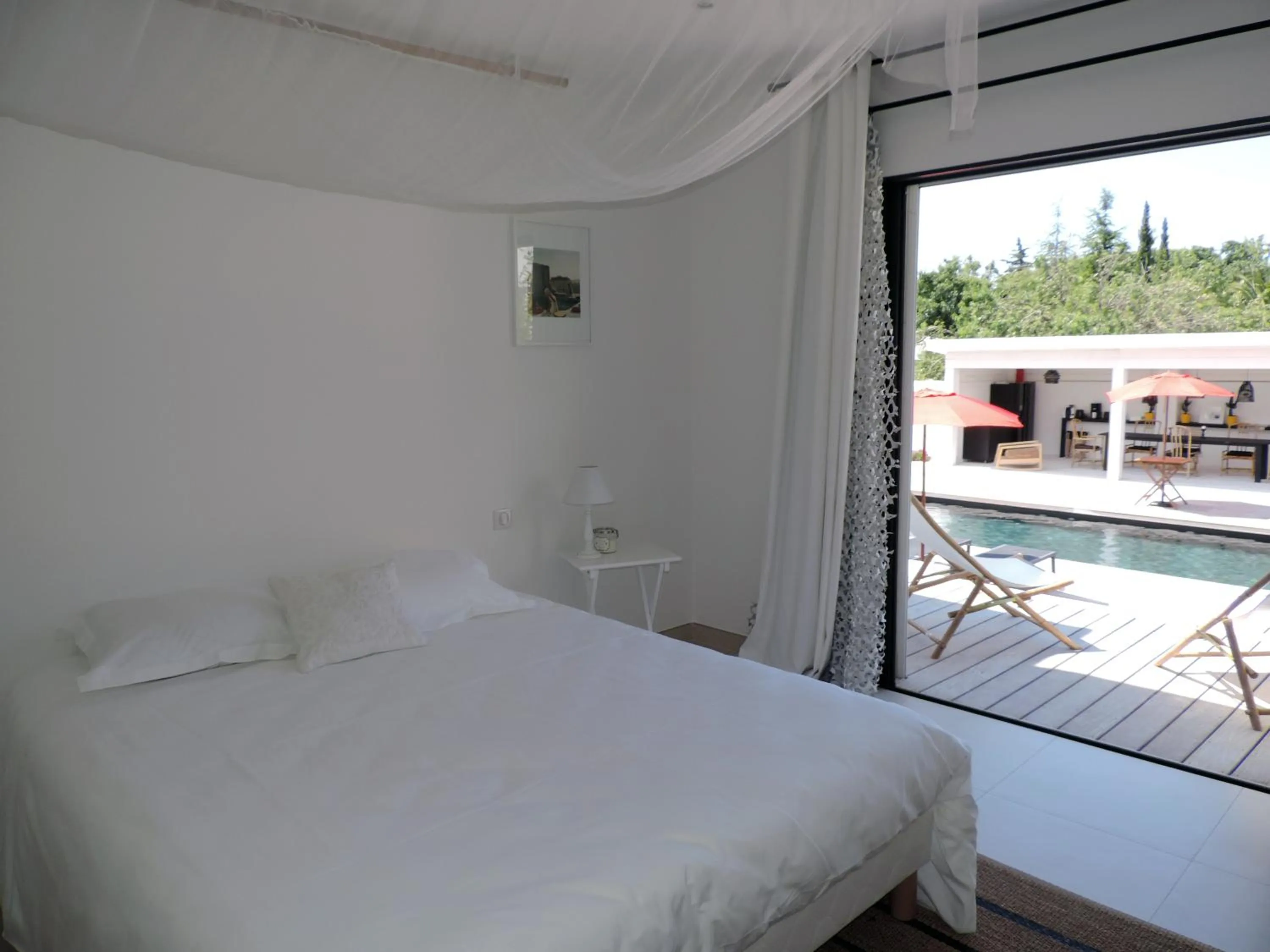 View (from property/room), Bed in Villa Le Sud